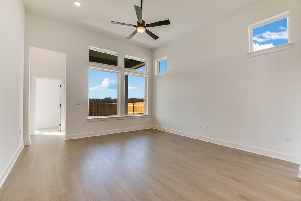 1424 Hartley DR, Leander, TX 78641