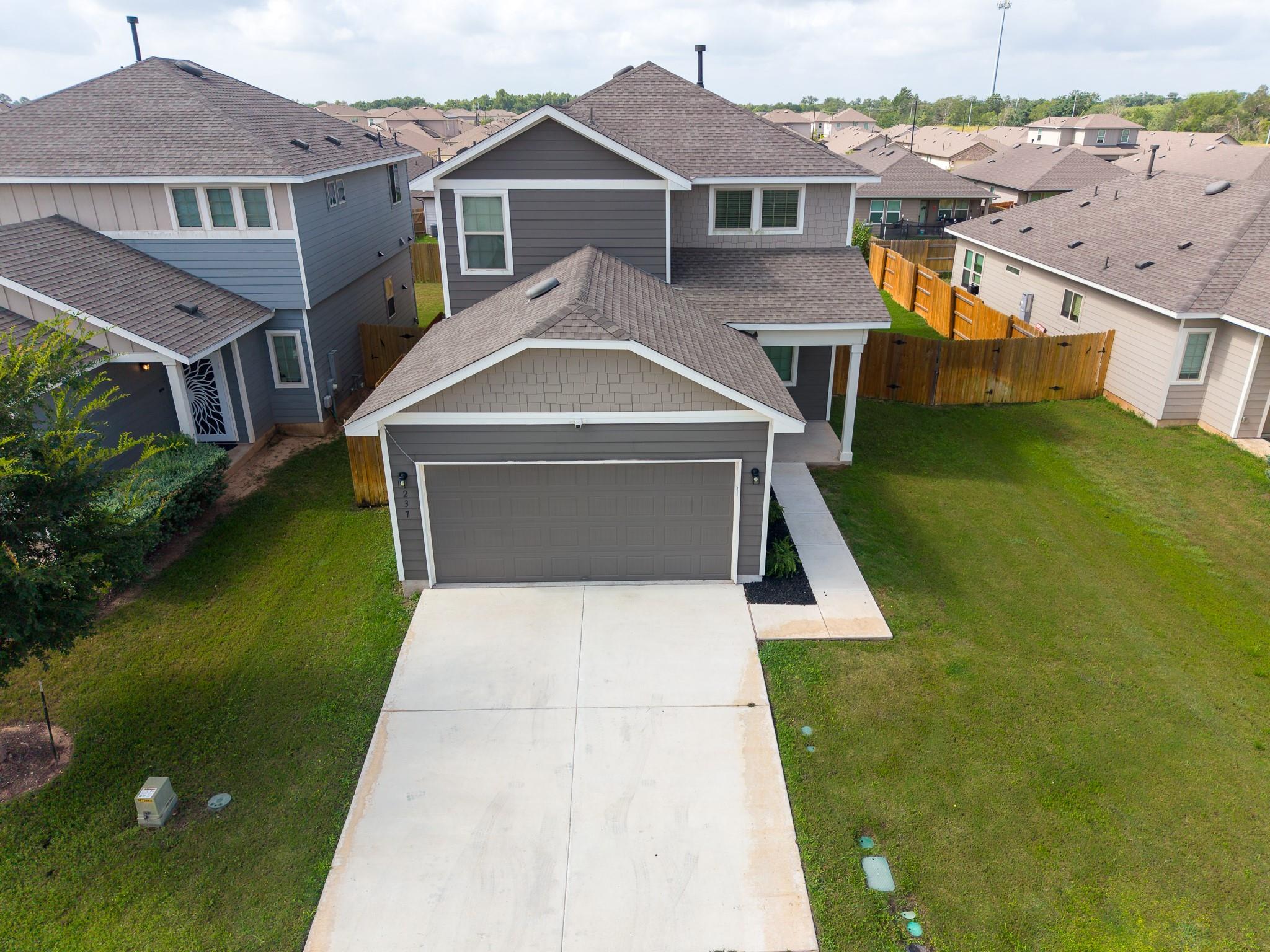 237 Driftwood LN, Bastrop, TX 78602
