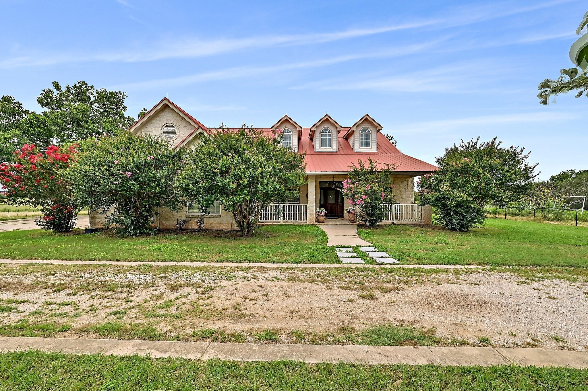 948 Upper Elgin River RD, Elgin, TX 78621