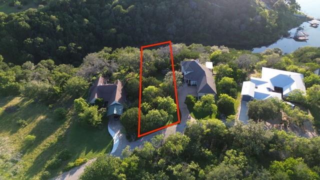 19 Hummingbird Way, Spicewood, TX 78669