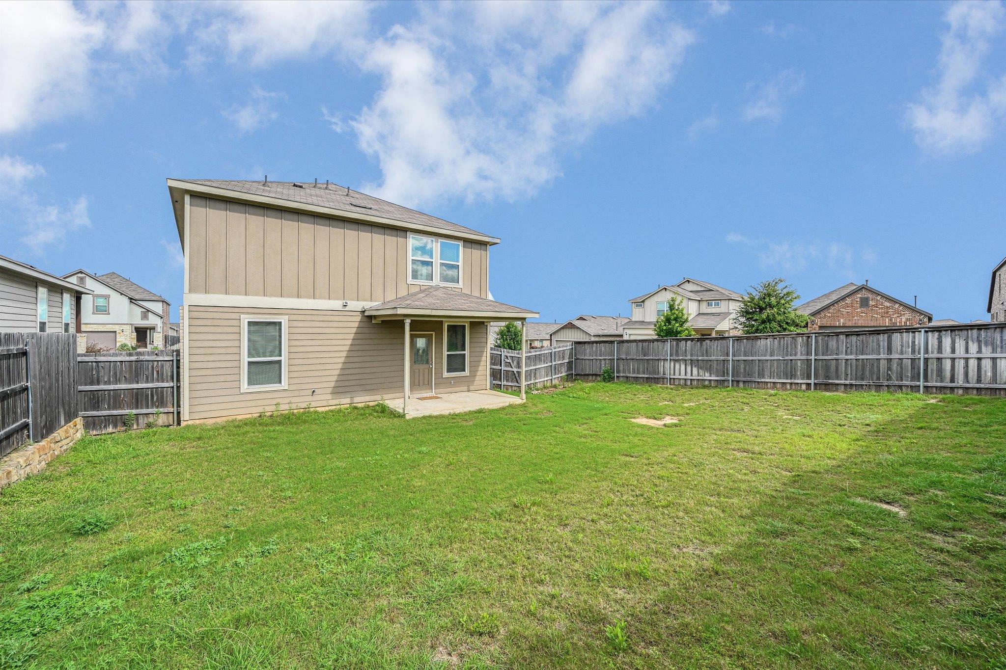 220 Nettletree DR, Buda, TX 78610