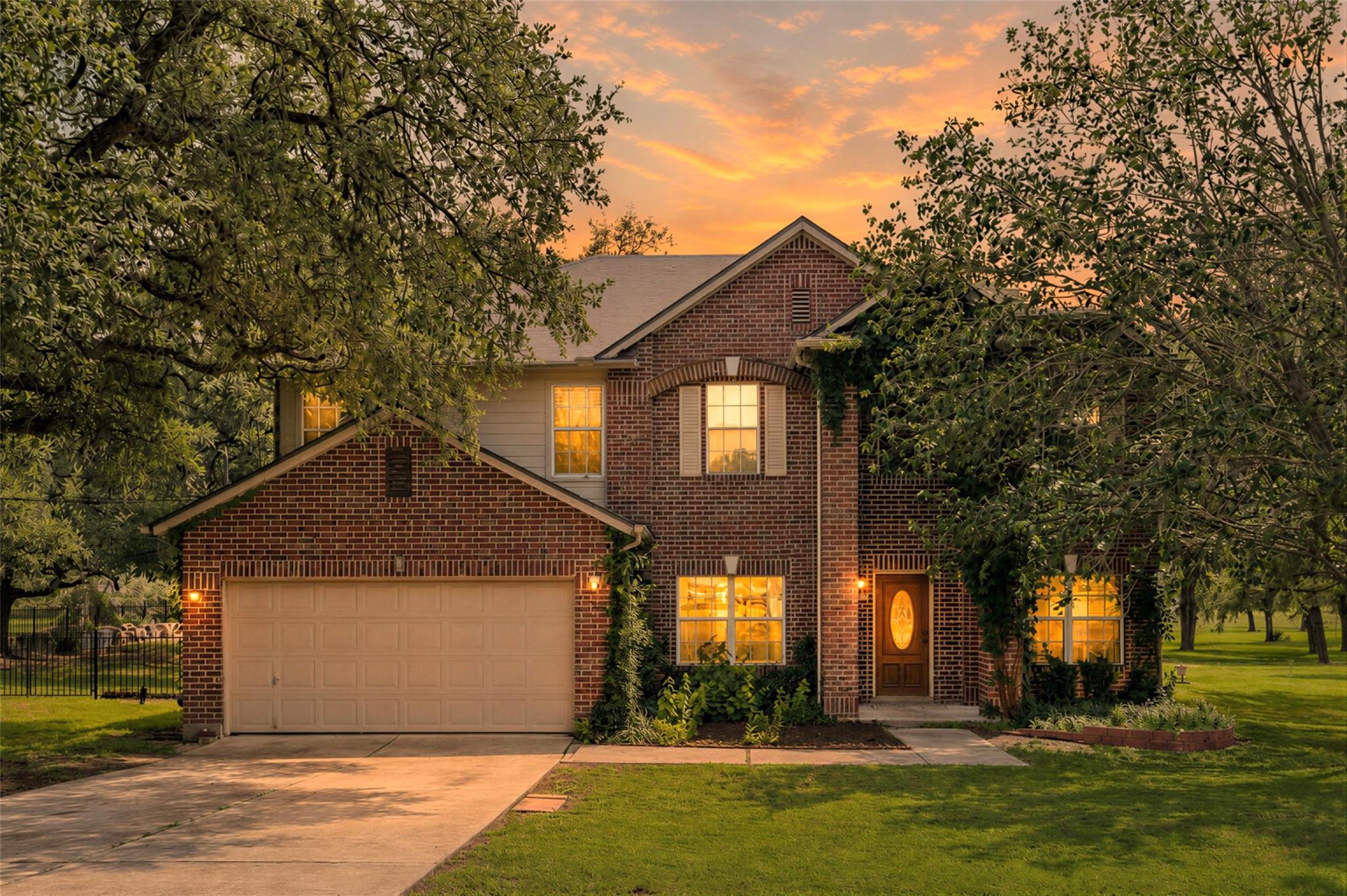 122 Avenida Brisa Fresca RD, Kyle, TX 78640