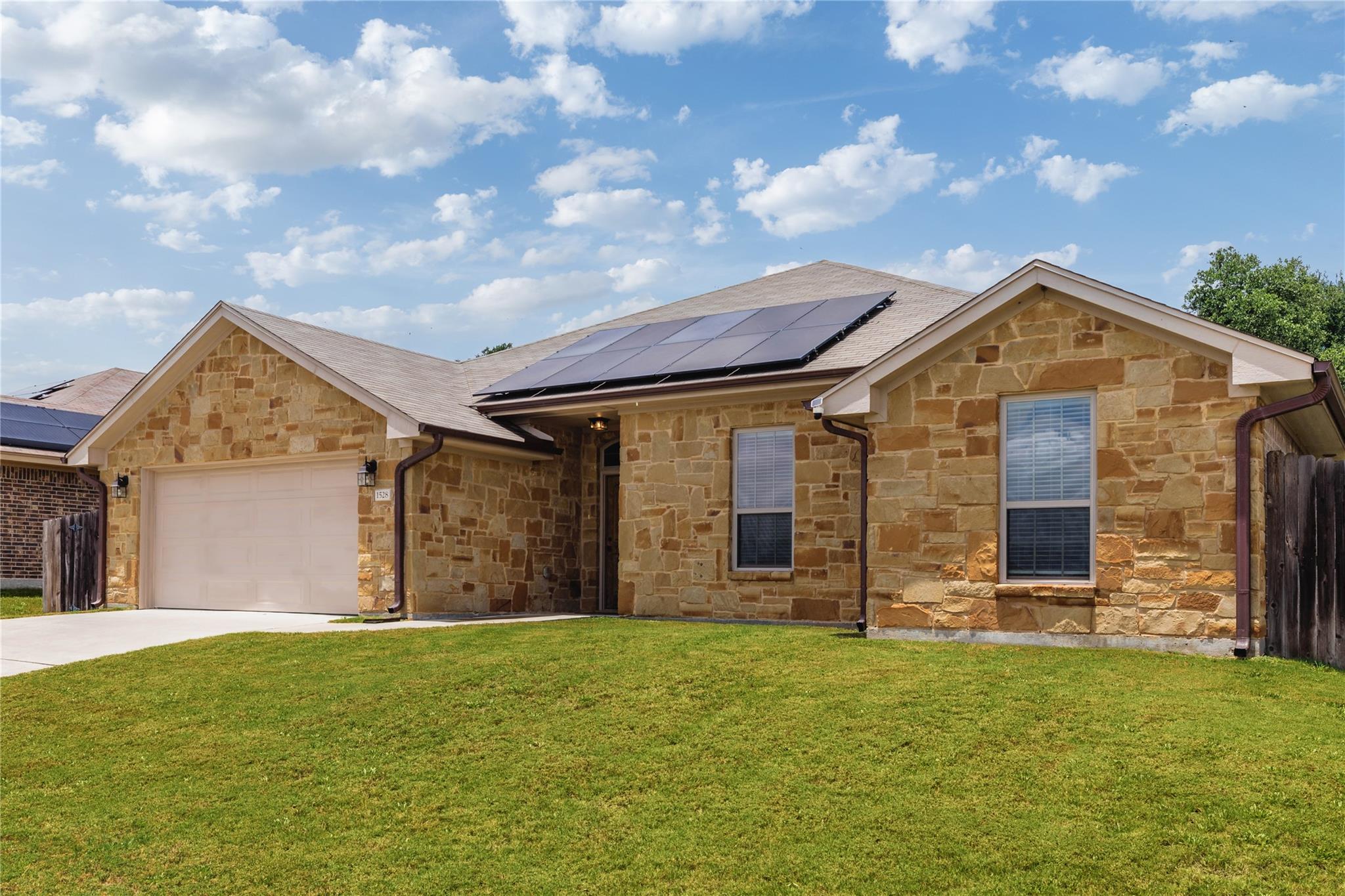 1528 Justice DR, Copperas Cove, TX 76522