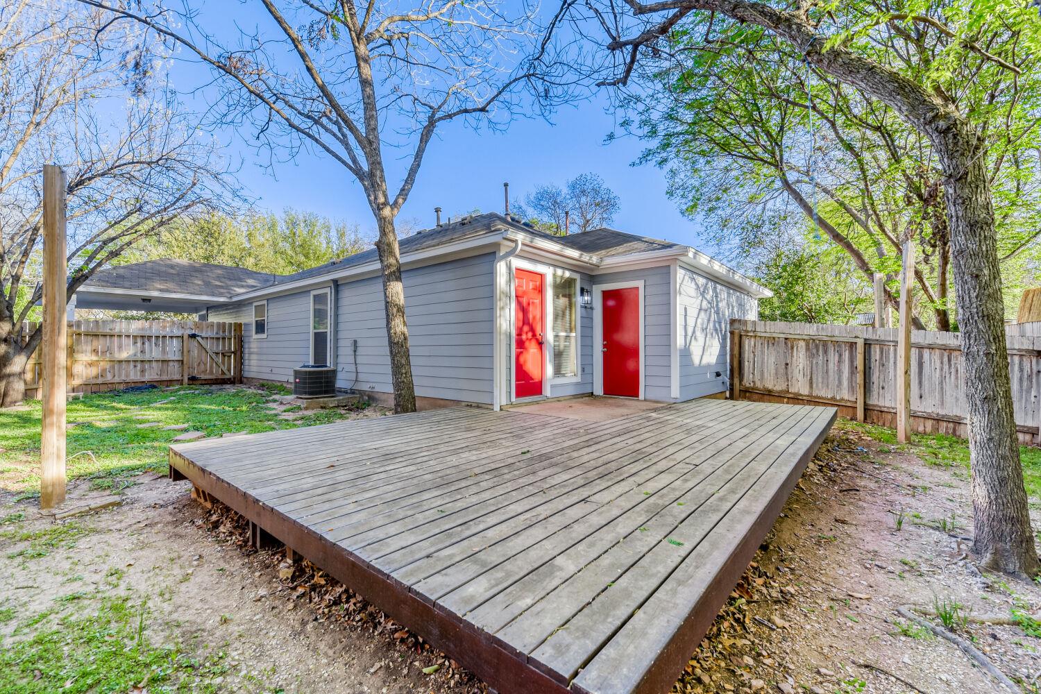 3309 Robinson Ave #B, Austin, TX 78722