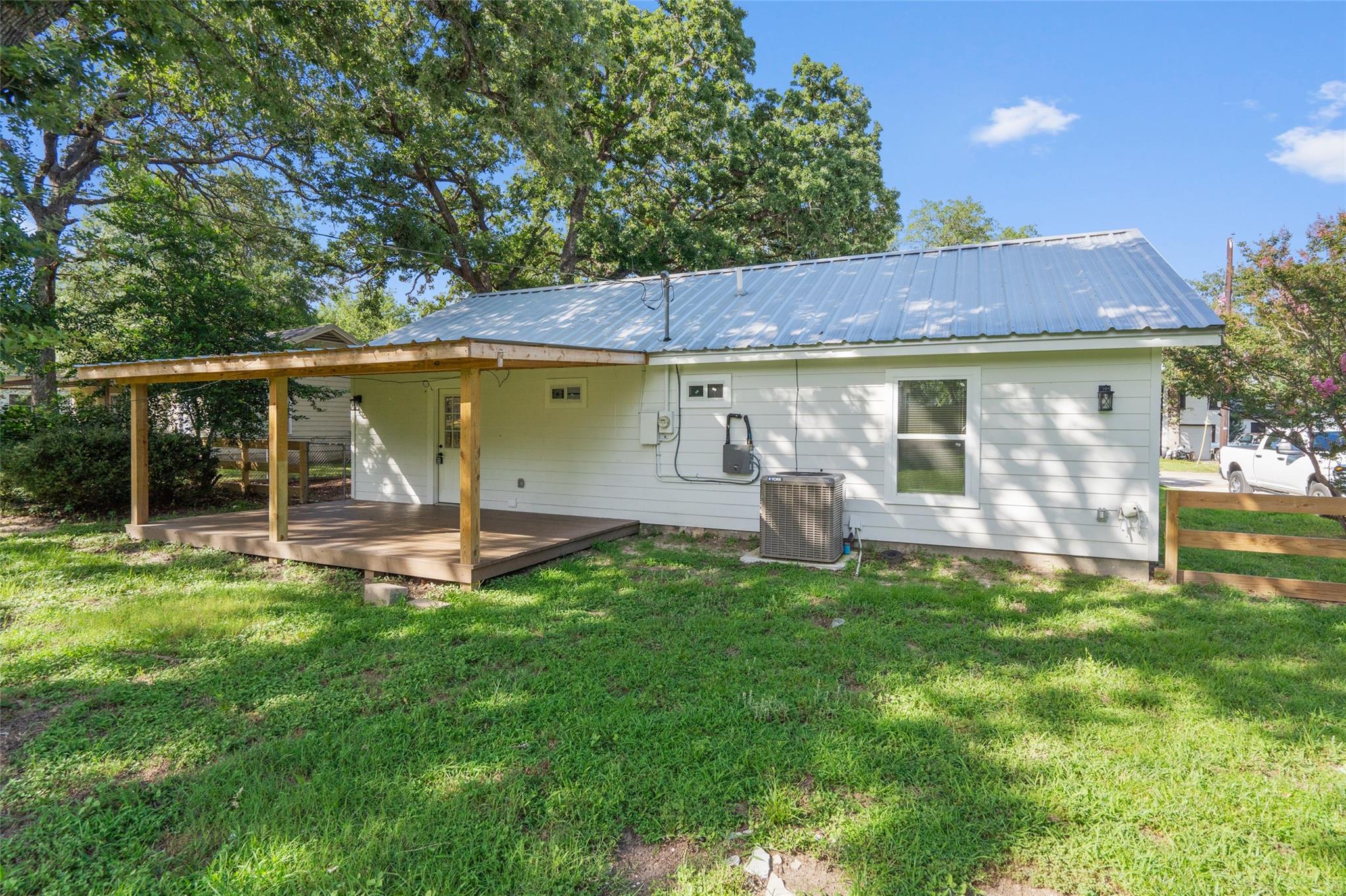 313 Charles ST, Rockdale, TX 76567