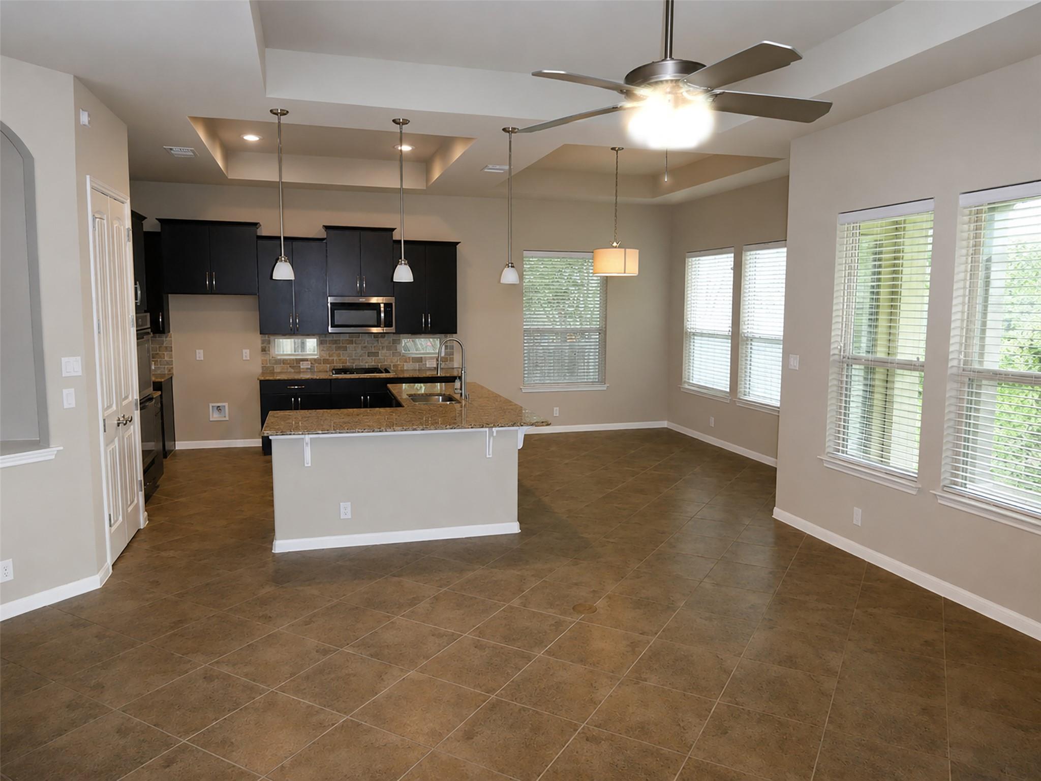 21905 Rock Wren RD, Spicewood, TX 78669