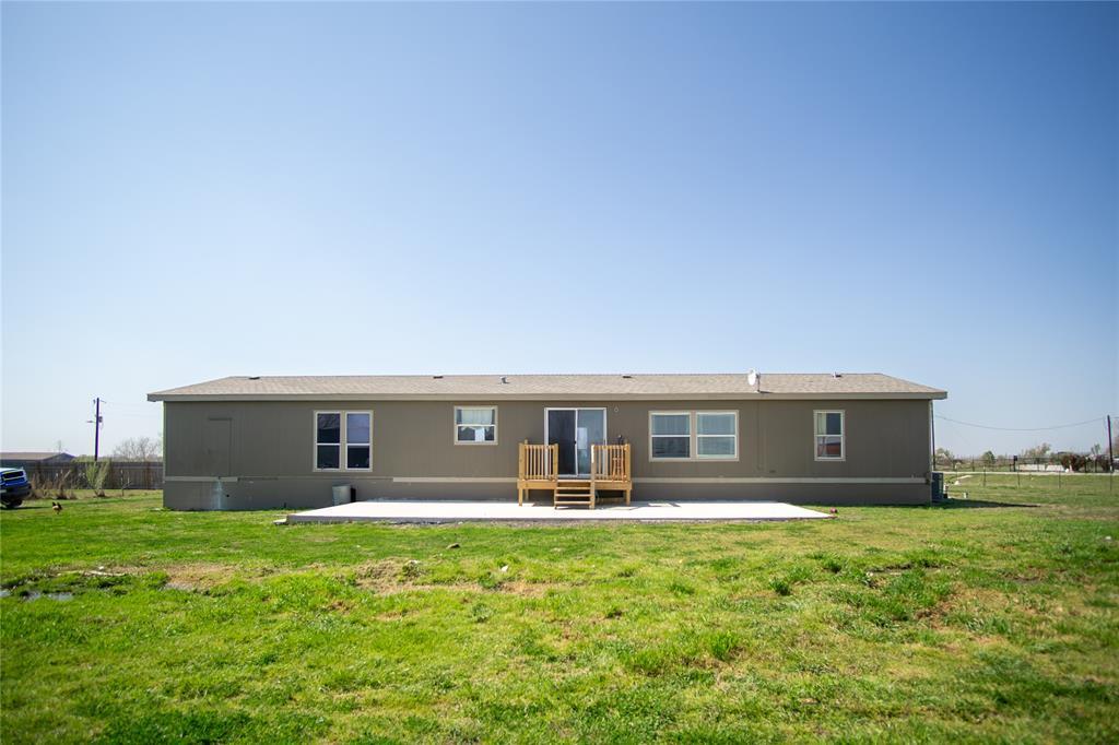 103 Cloudberry LN, Elgin, TX 78621