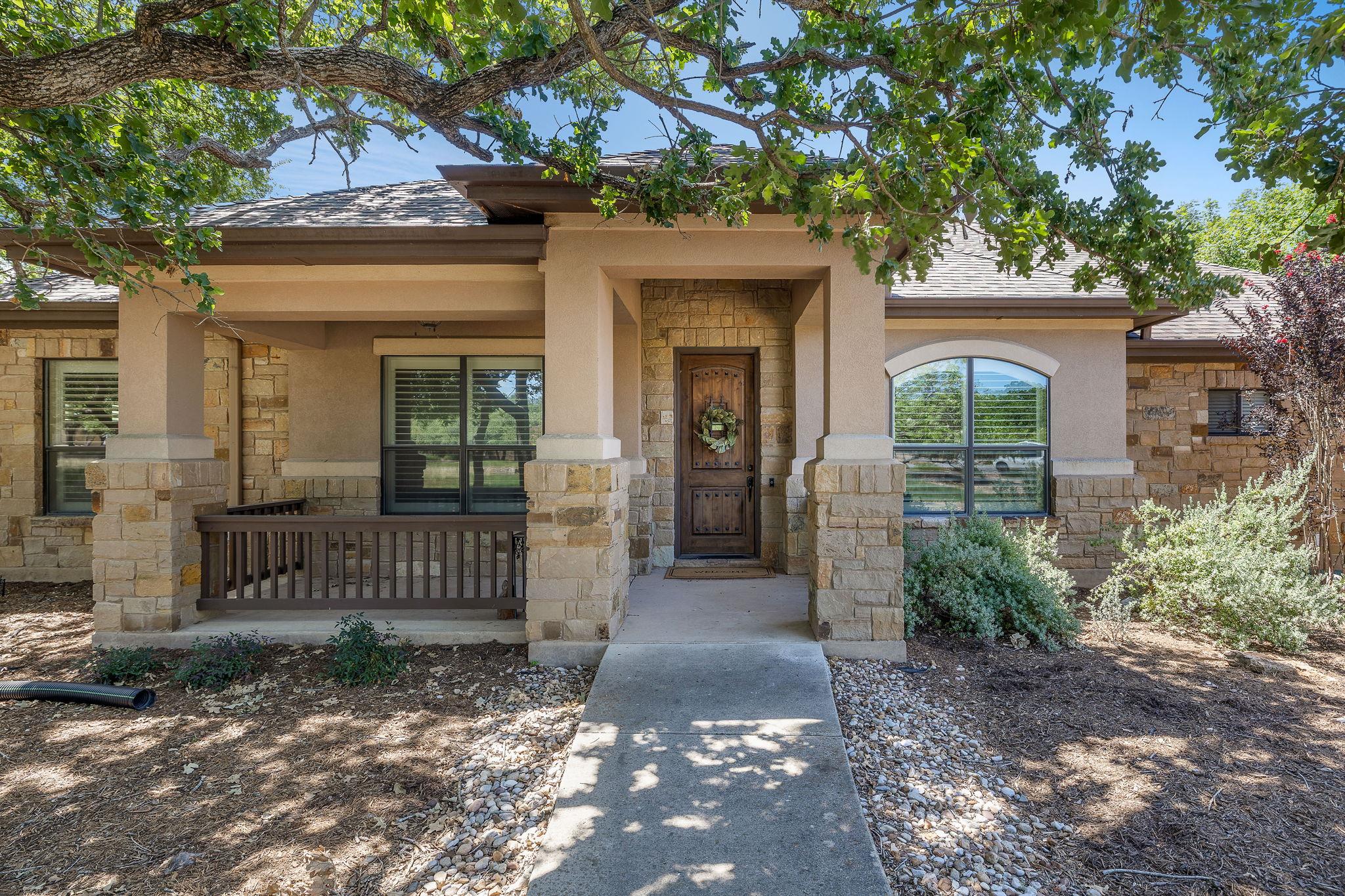 165 Silverado DR, Georgetown, TX 78633