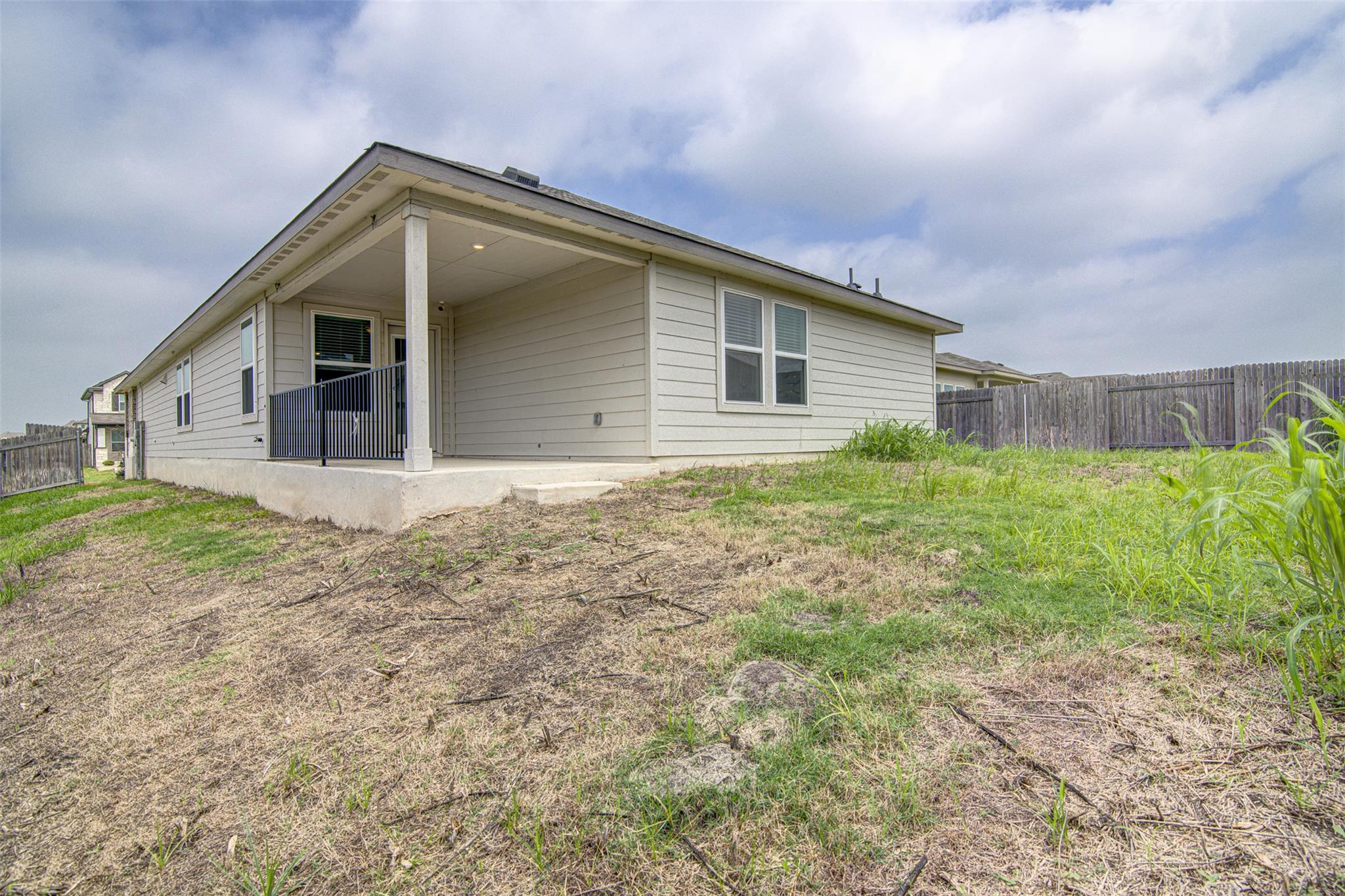 300 Bear Oak ST, Hutto, TX 78634
