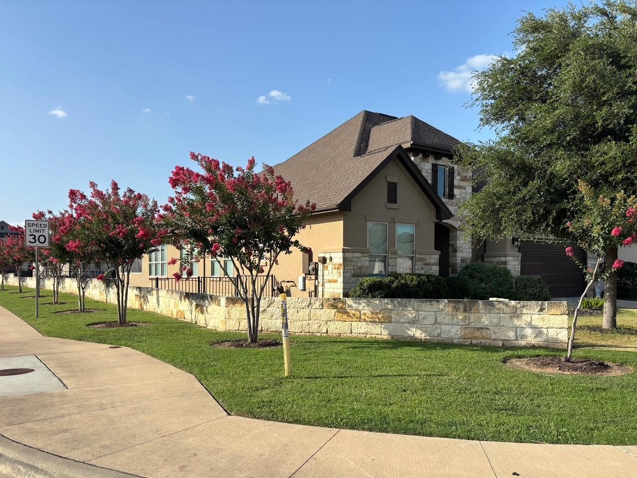 820 Desaix DR, Georgetown, TX 78628