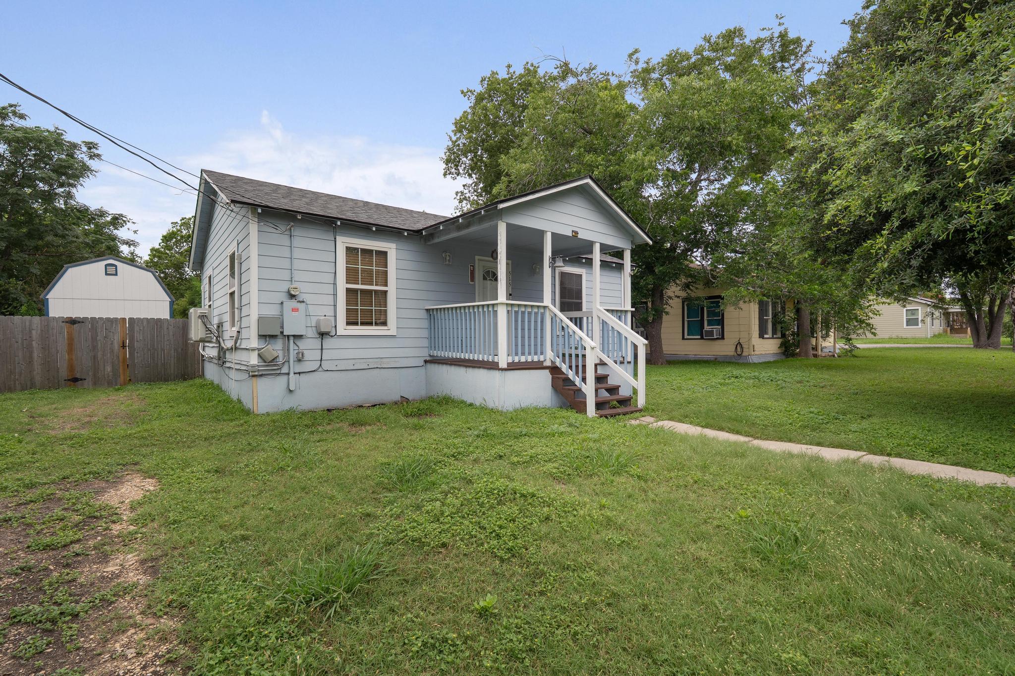 515 Wyeth ST, Taylor, TX 76574