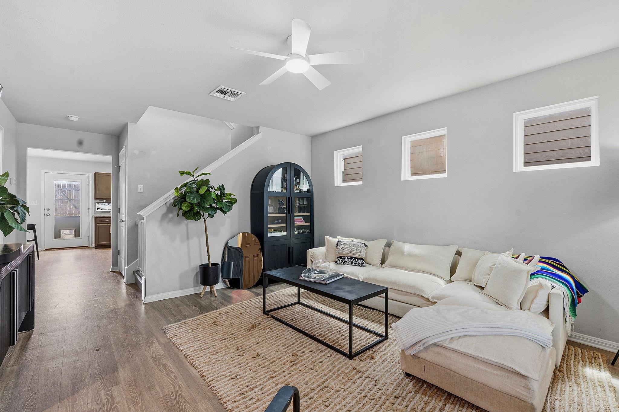 162 Friendship Oak DR, San Marcos, TX 78666