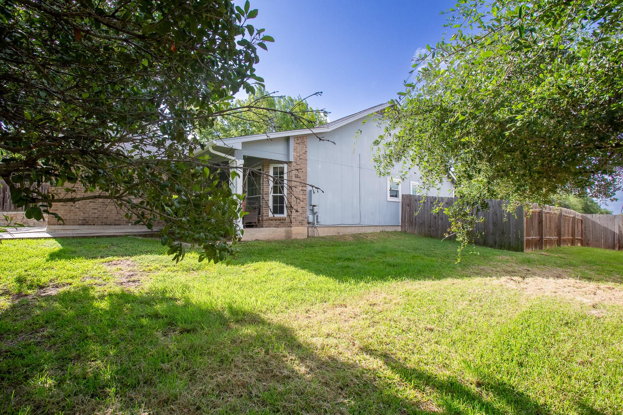 752 Faircrest DR, Buda, TX 78610