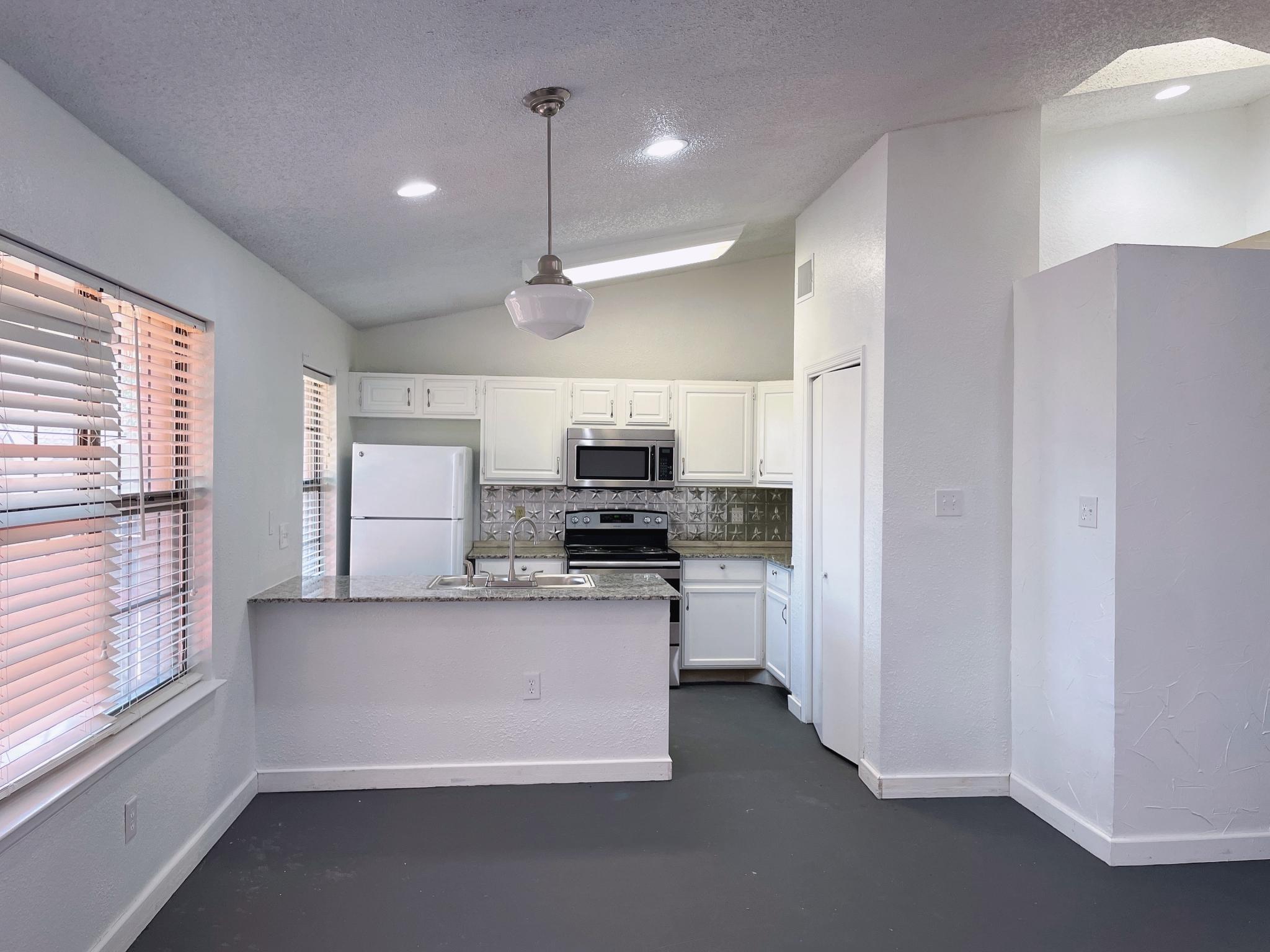 21107 Highland Lake DR #3, Lago Vista, TX 78645