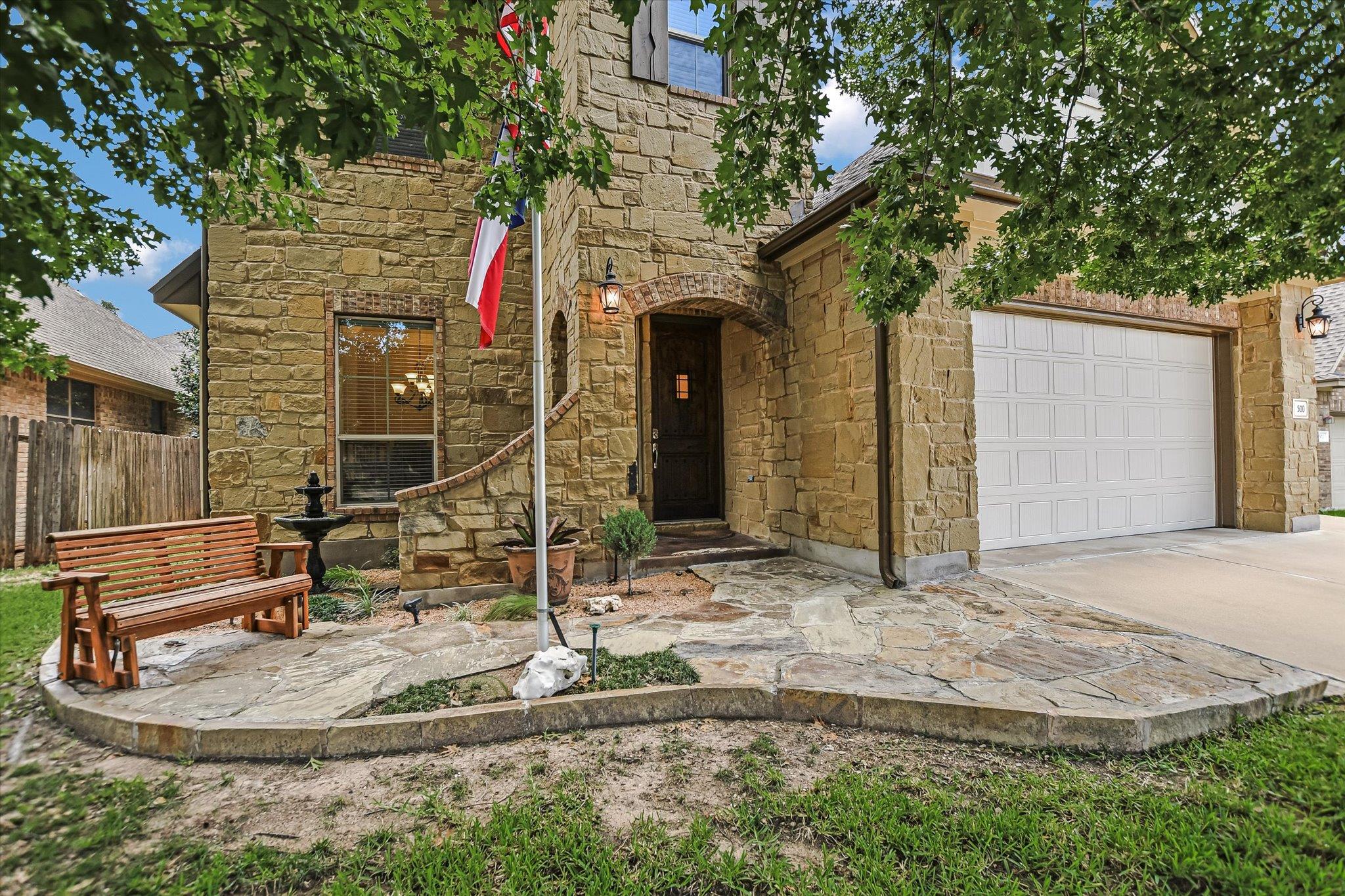 500 Victoria DR, Cedar Park, TX 78613