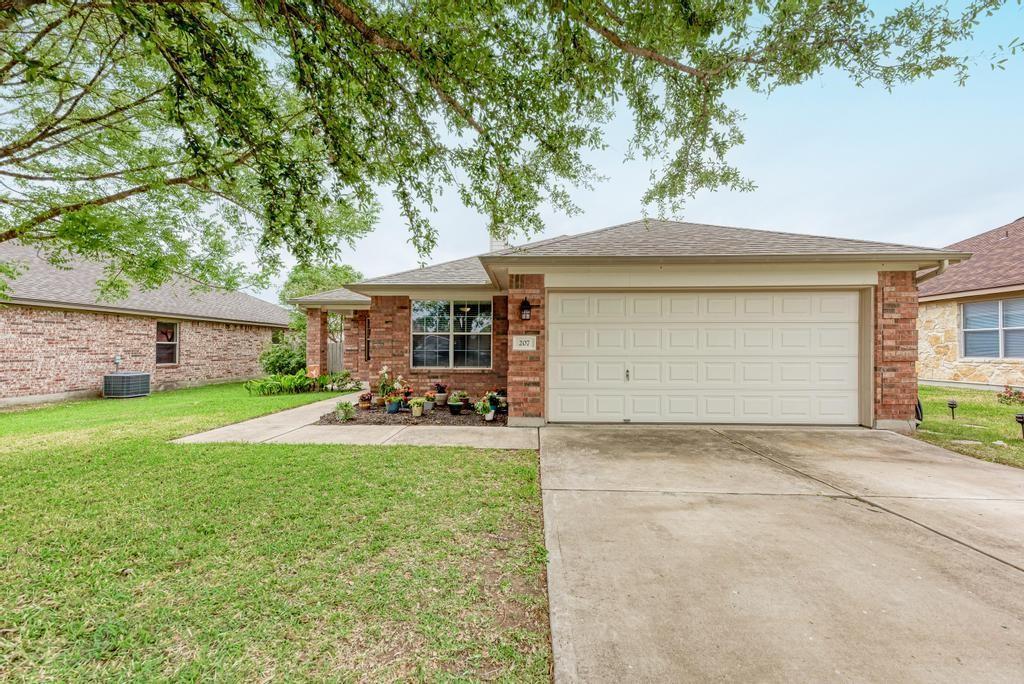 207 Kerley DR, Hutto, TX 78634