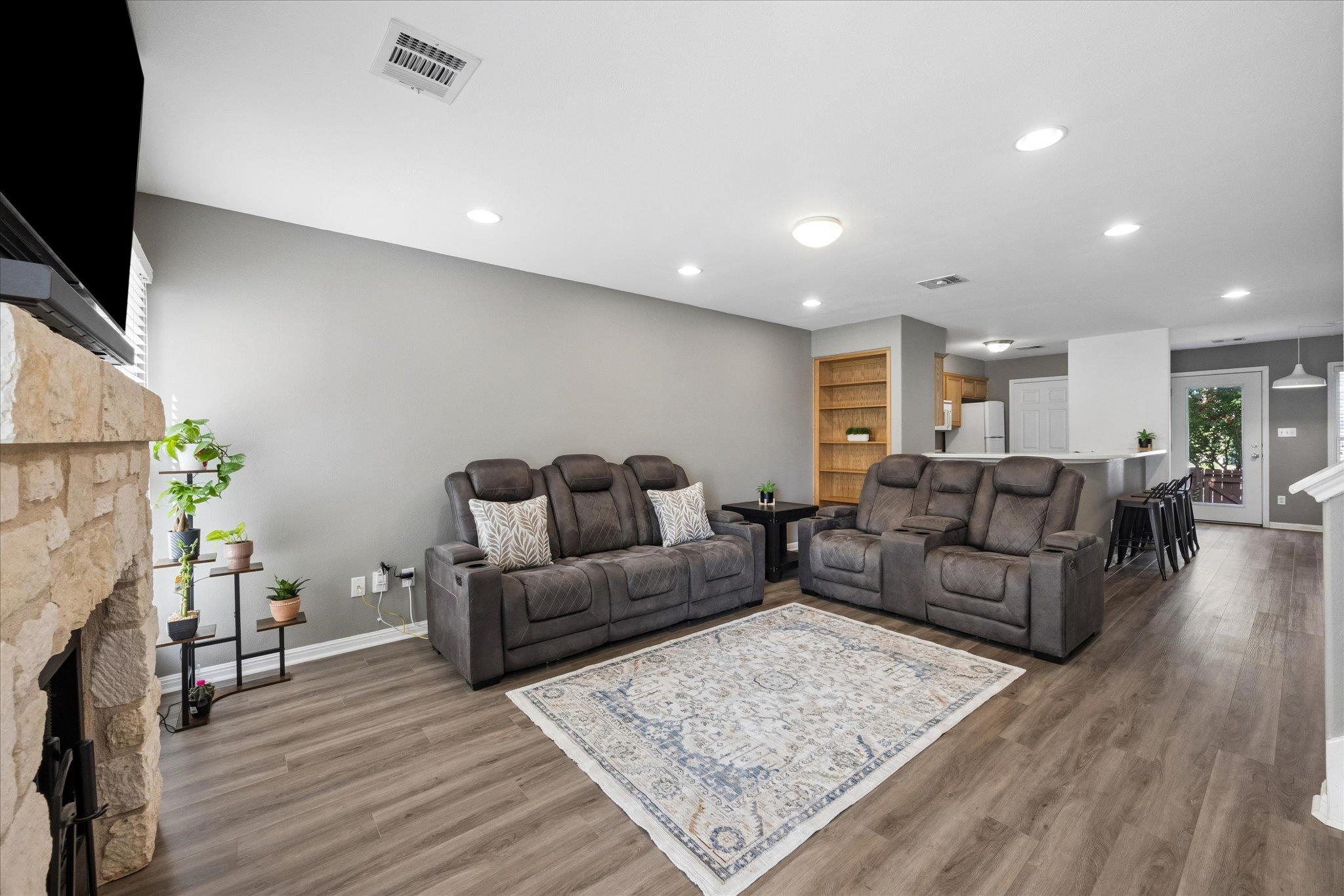 6900 E Riverside DR #31, Austin, TX 78741