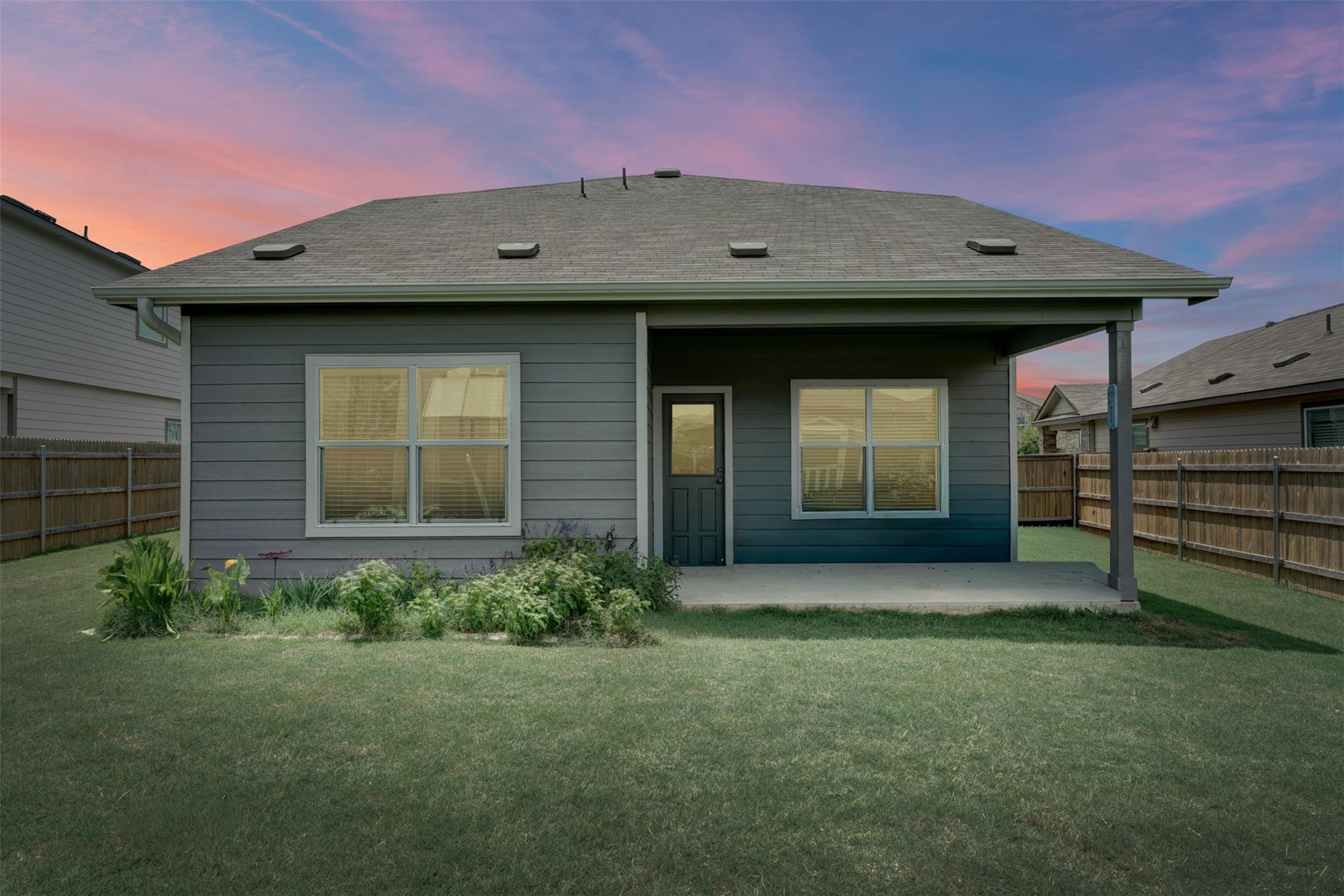413 Perfect World Loop, Jarrell, TX 76537