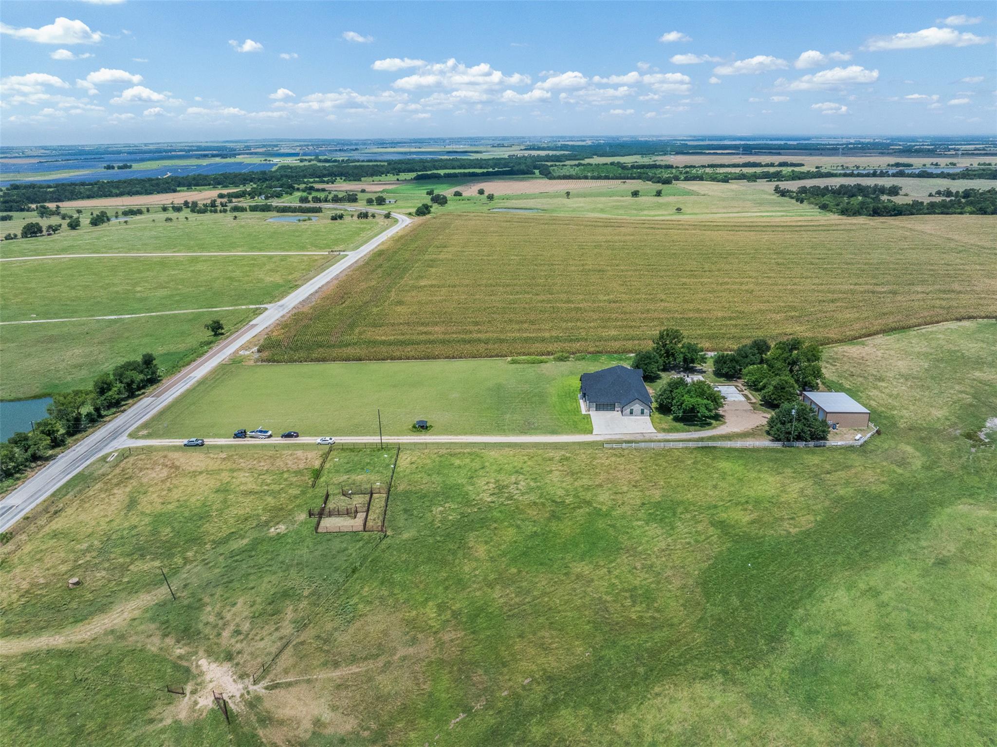 6021 N Fm 1915, Buckholts, TX 76518