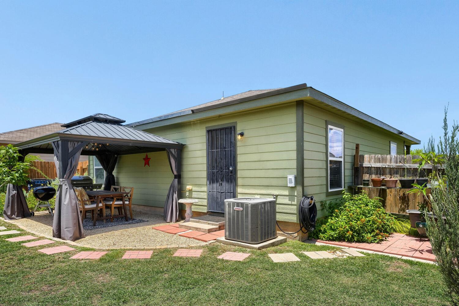 116 Millers Loop, Jarrell, TX 76537