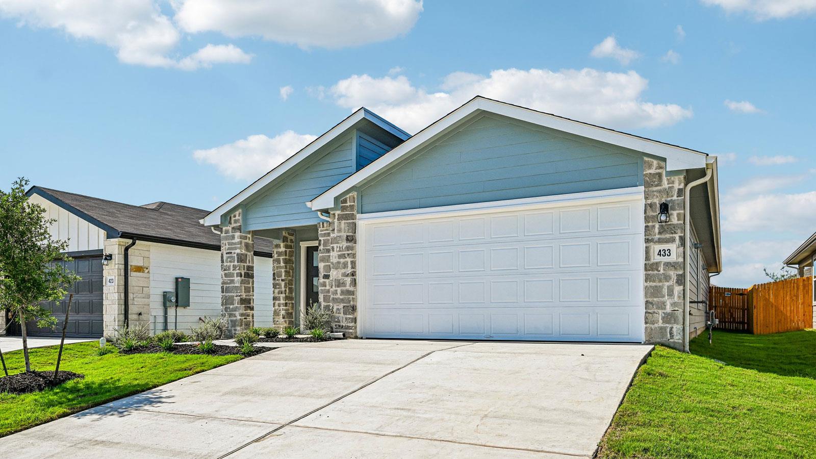 433 Mountain Pea RD, Kyle, TX 78640