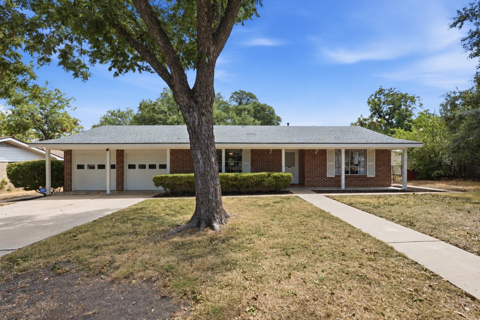 11605 N Oaks DR, Austin, TX 78753