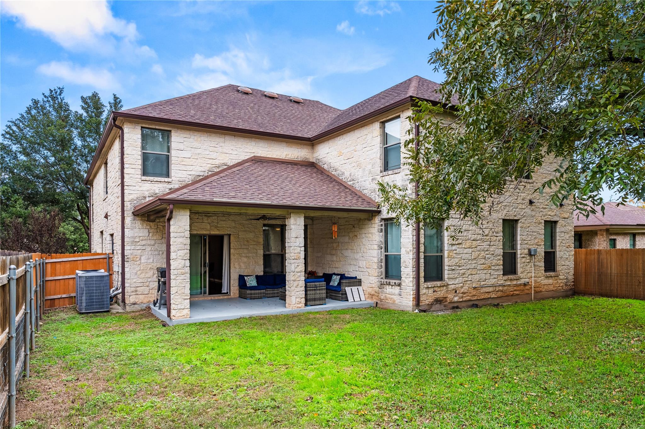 321 Angel Oak ST, Austin, TX 78748