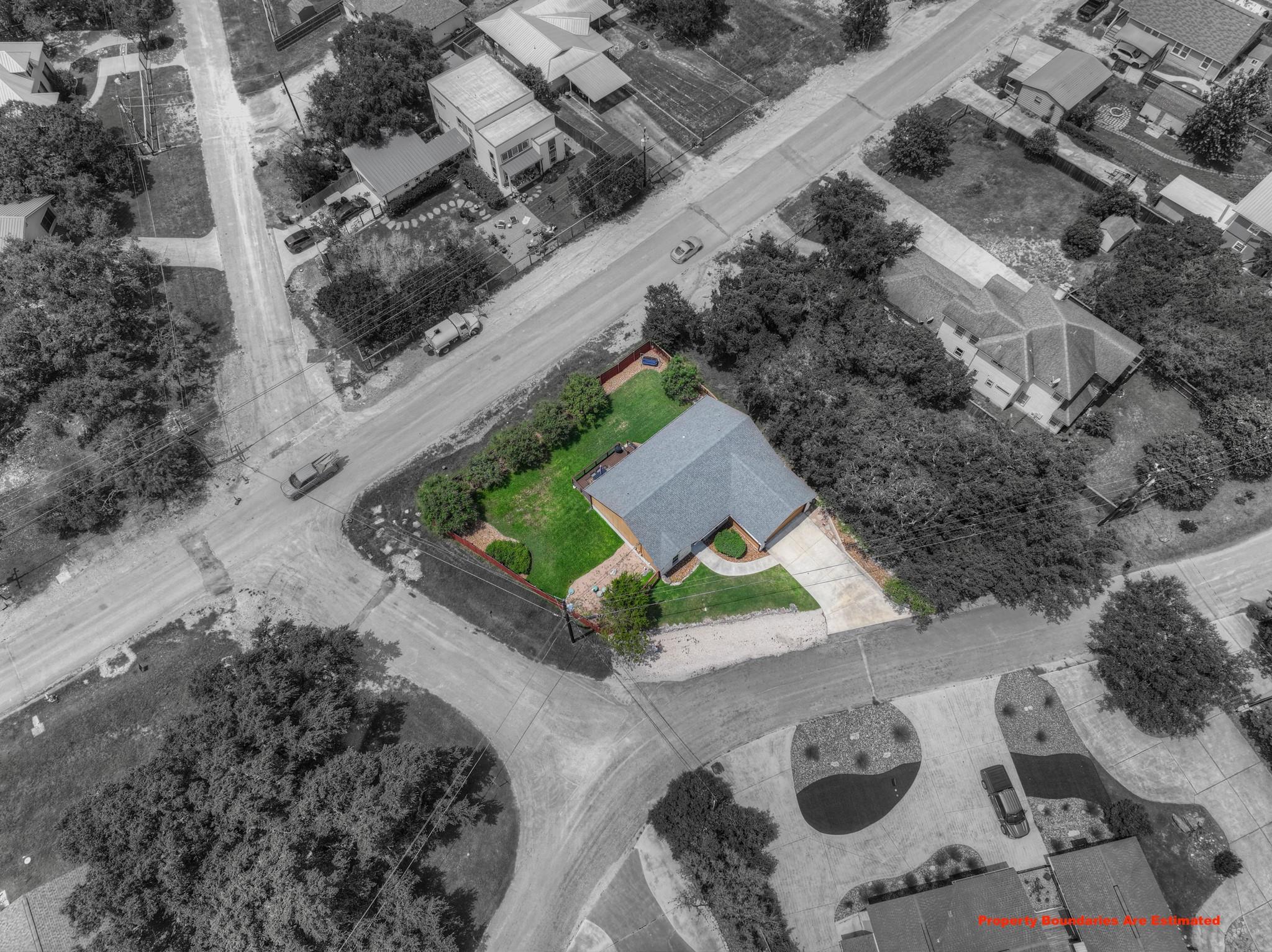 596 Riviera DR, Canyon Lake, TX 78133