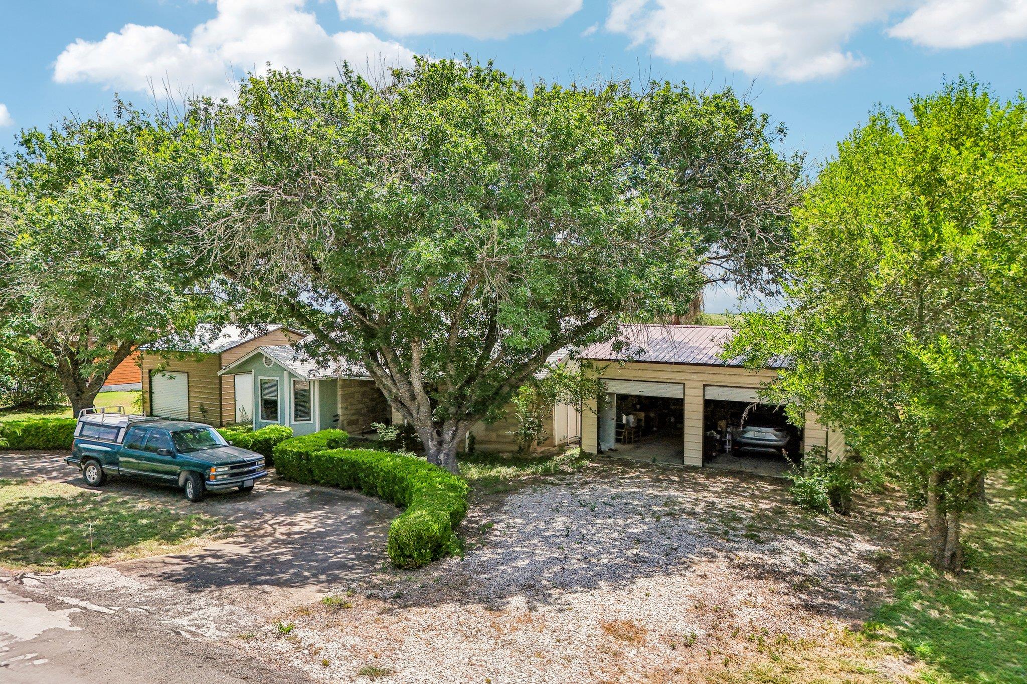 508 River Hills DR, San Marcos, TX 78666