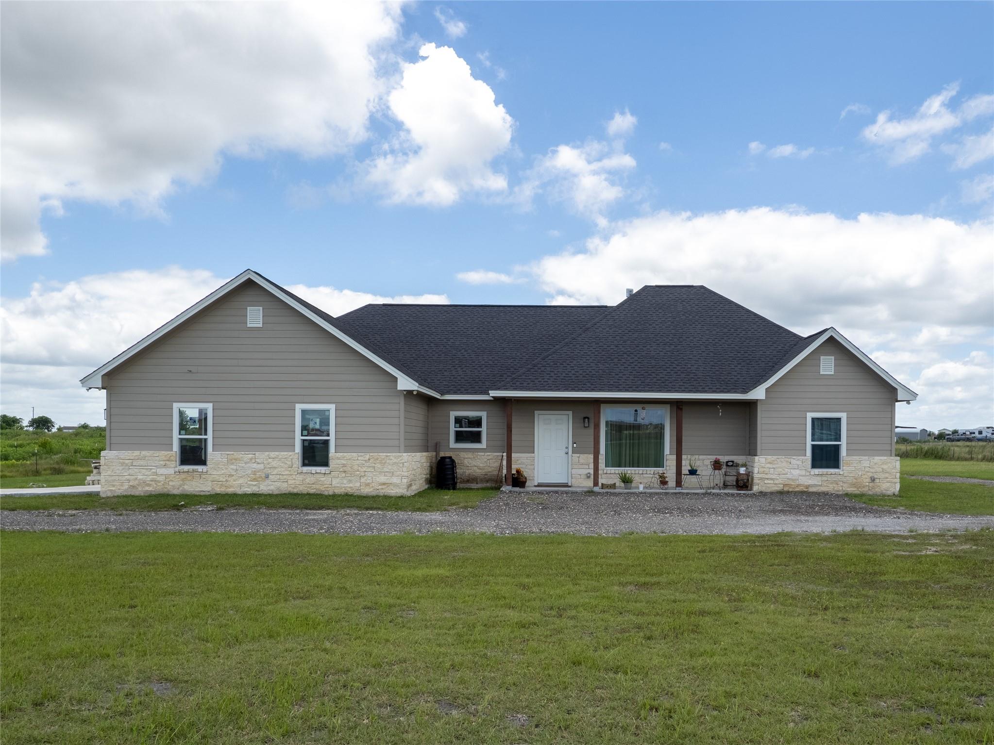 140 Daniel DR, Bertram, TX 78605