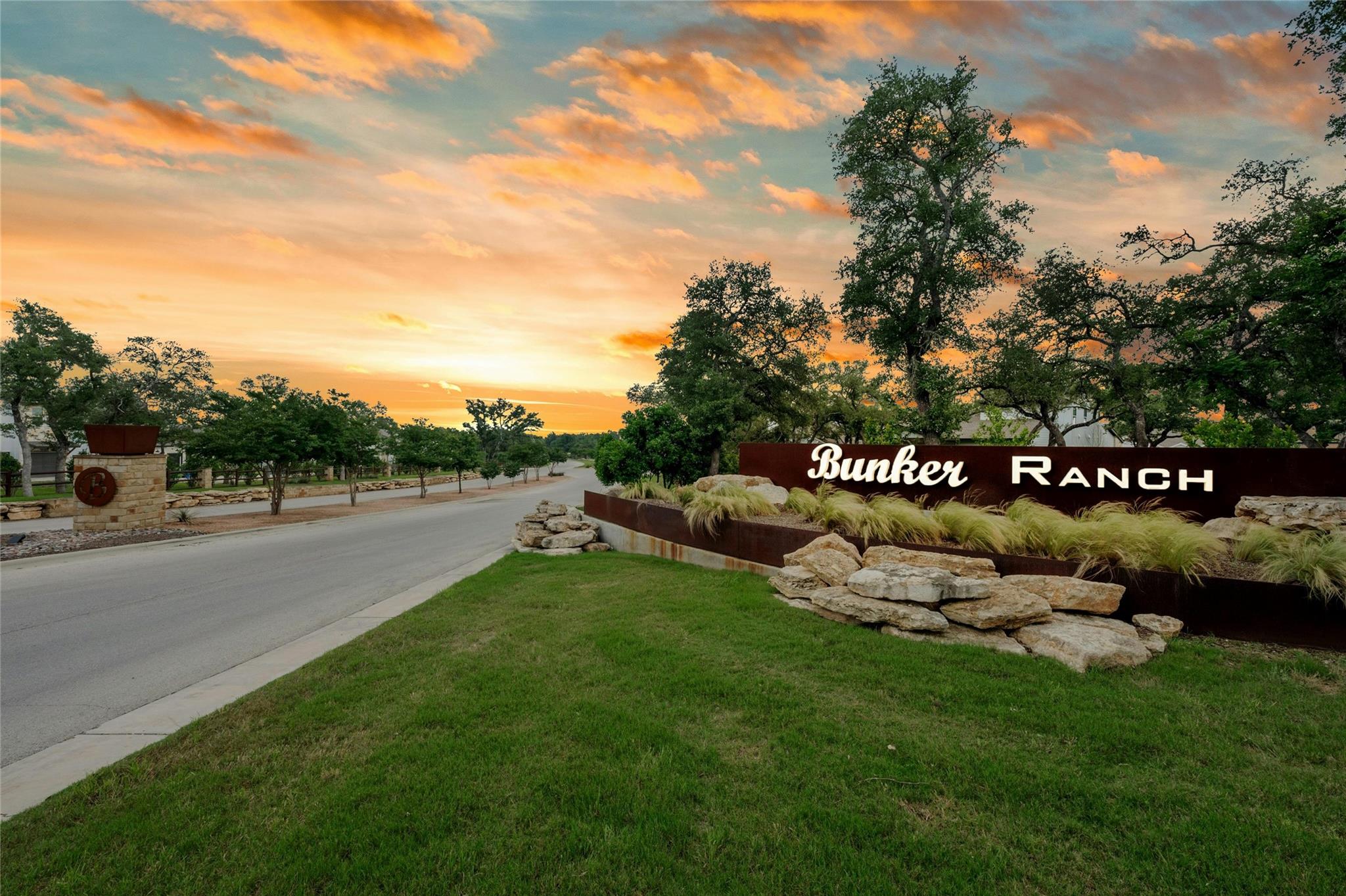 294 Mae PT, Dripping Springs, TX 78620