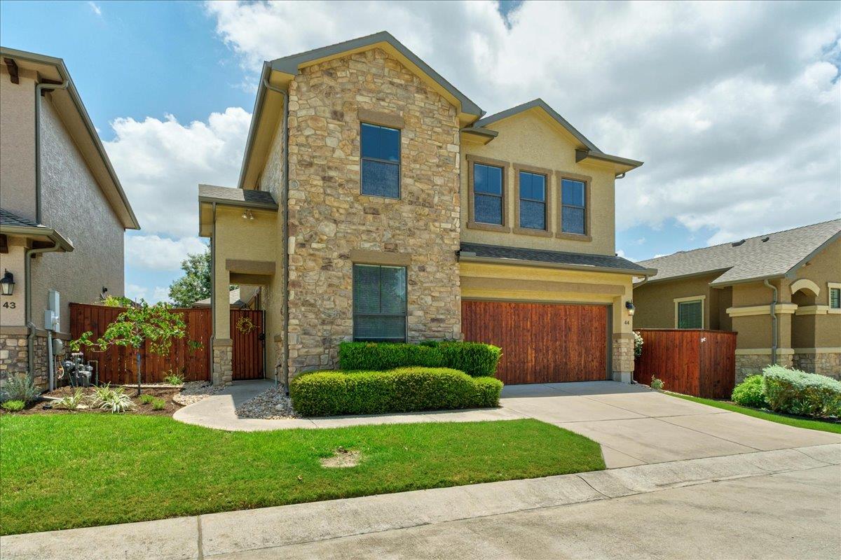 4332 Teravista Club DR #44, Round Rock, TX 78665