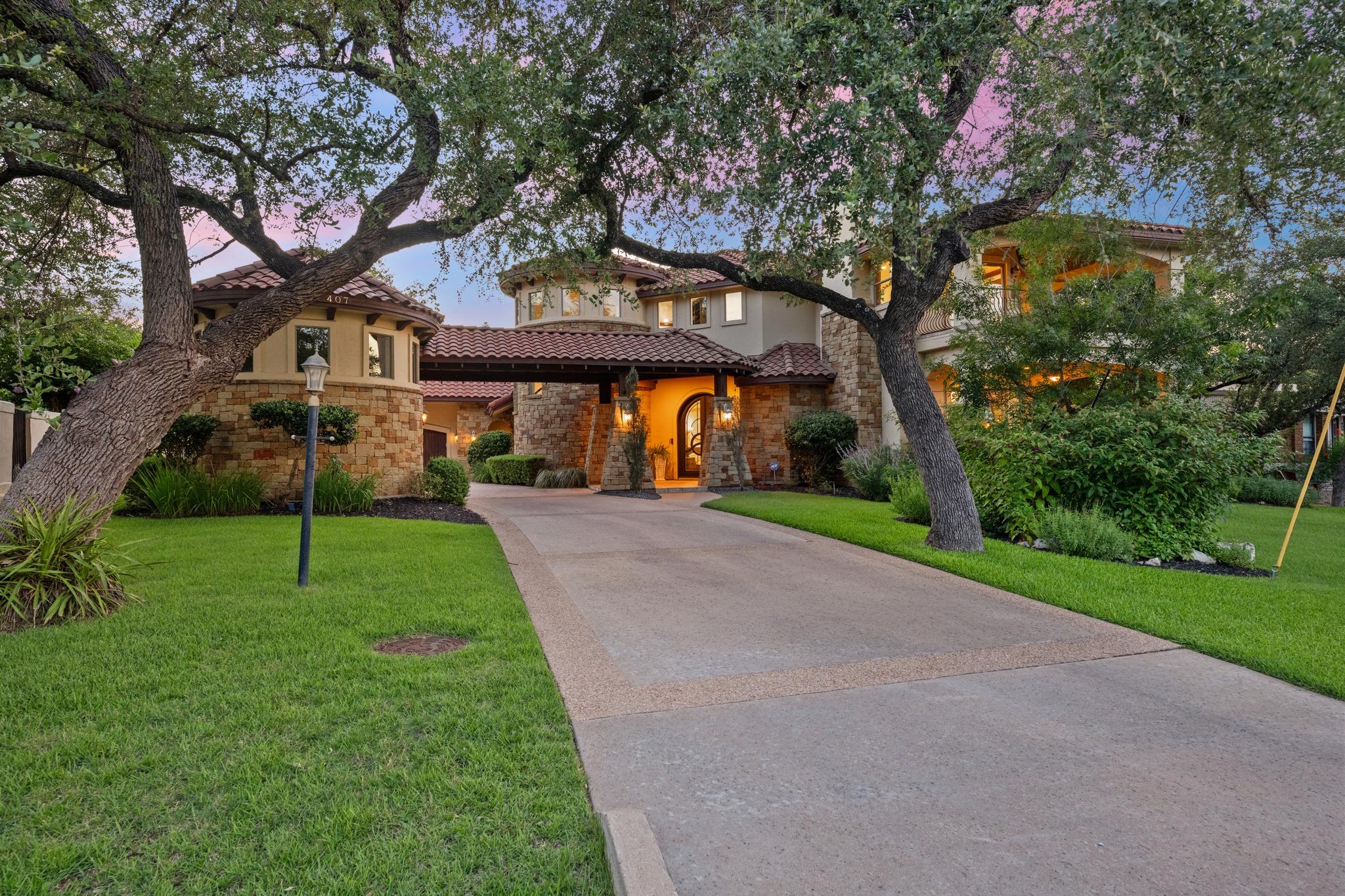 407 Hurst Creek RD, Lakeway, TX 78734