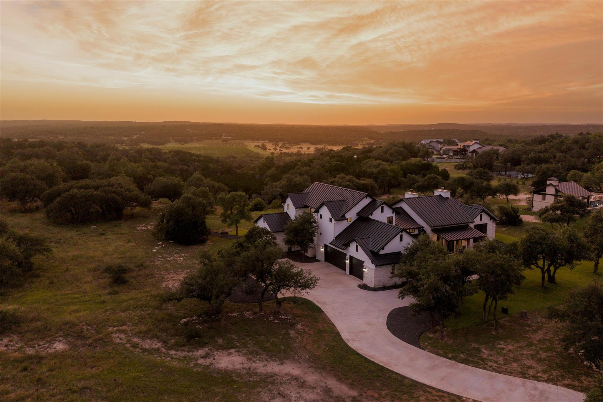 3706 Tuscany DR, Driftwood, TX 78619