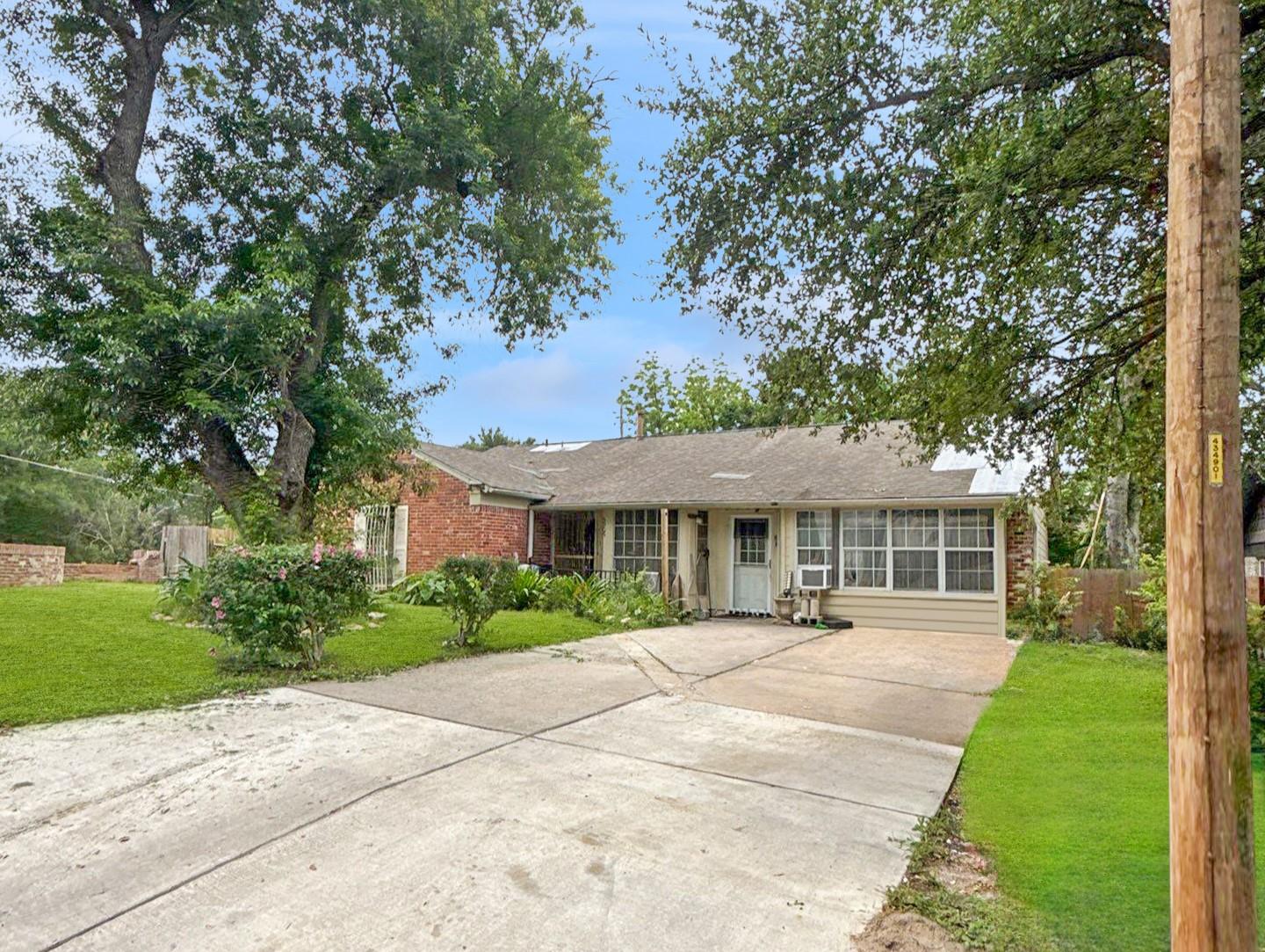 5205 Stone Gate DR, Austin, TX 78721