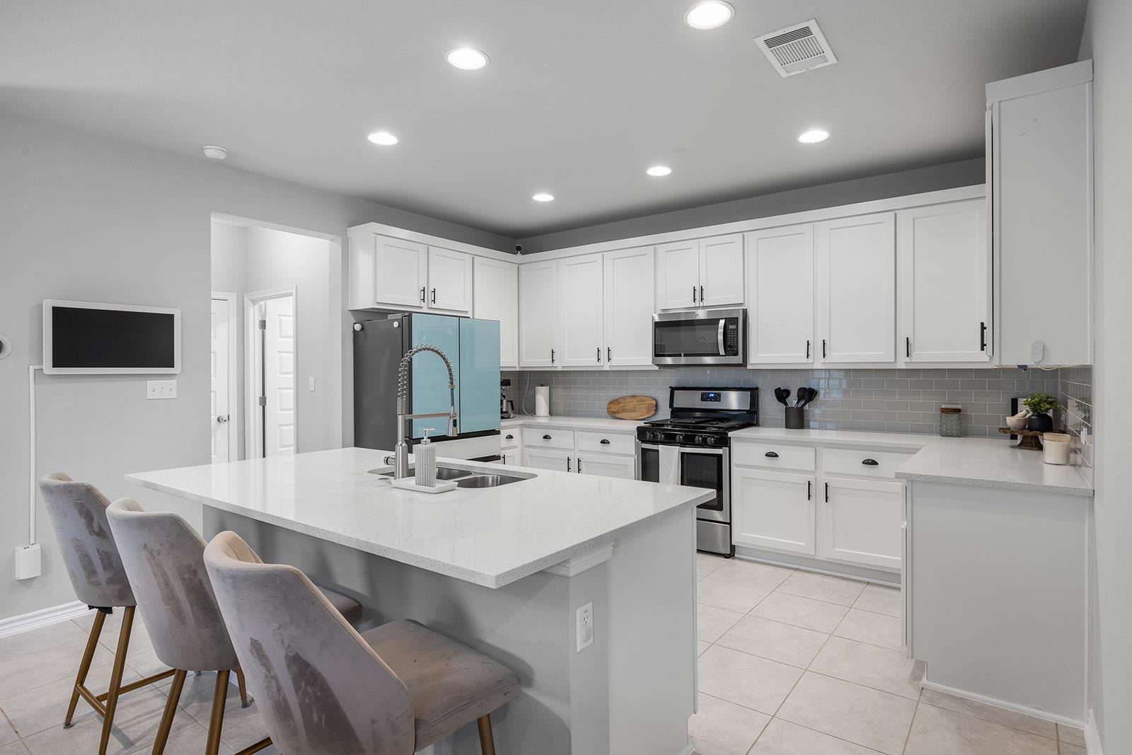 1140 Kimblewick DR, Georgetown, TX 78626