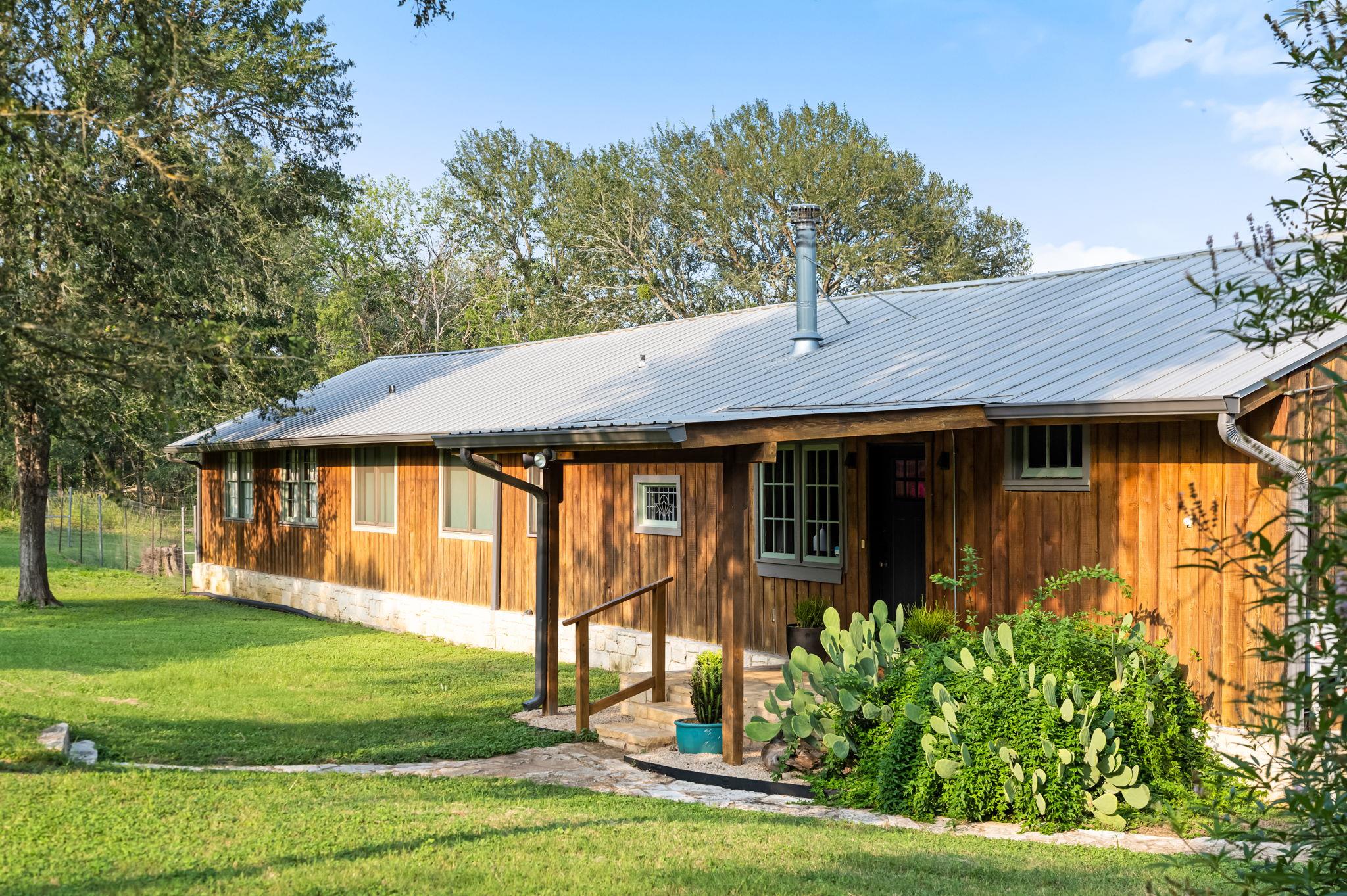 317 Walnut Creek RD, Bastrop, TX 78602