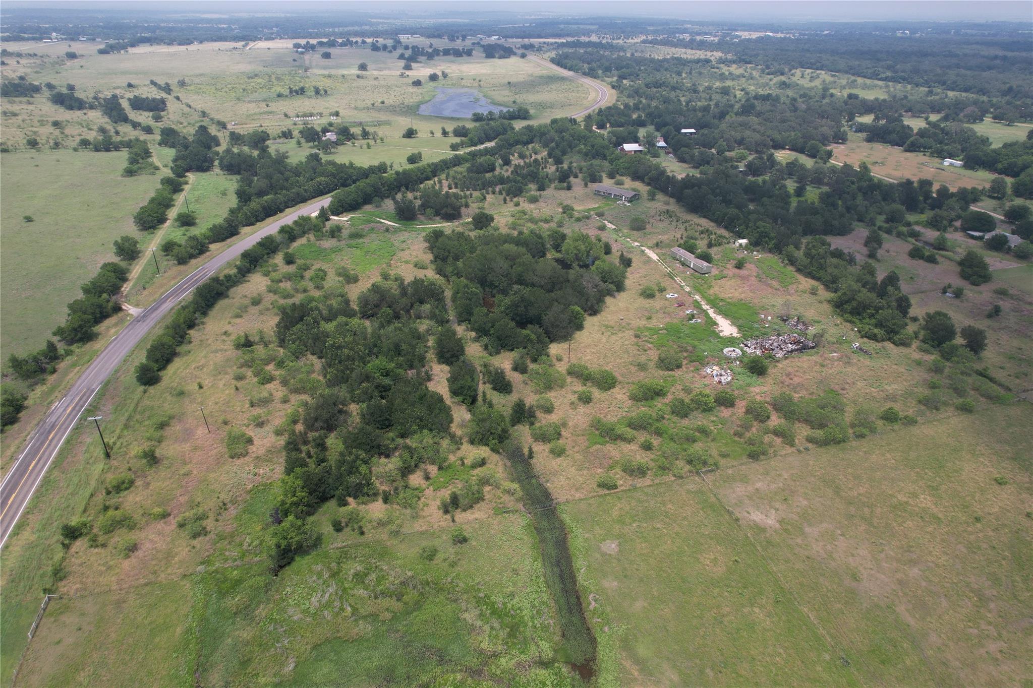 240 Cummings RD, Thorndale, TX 76577