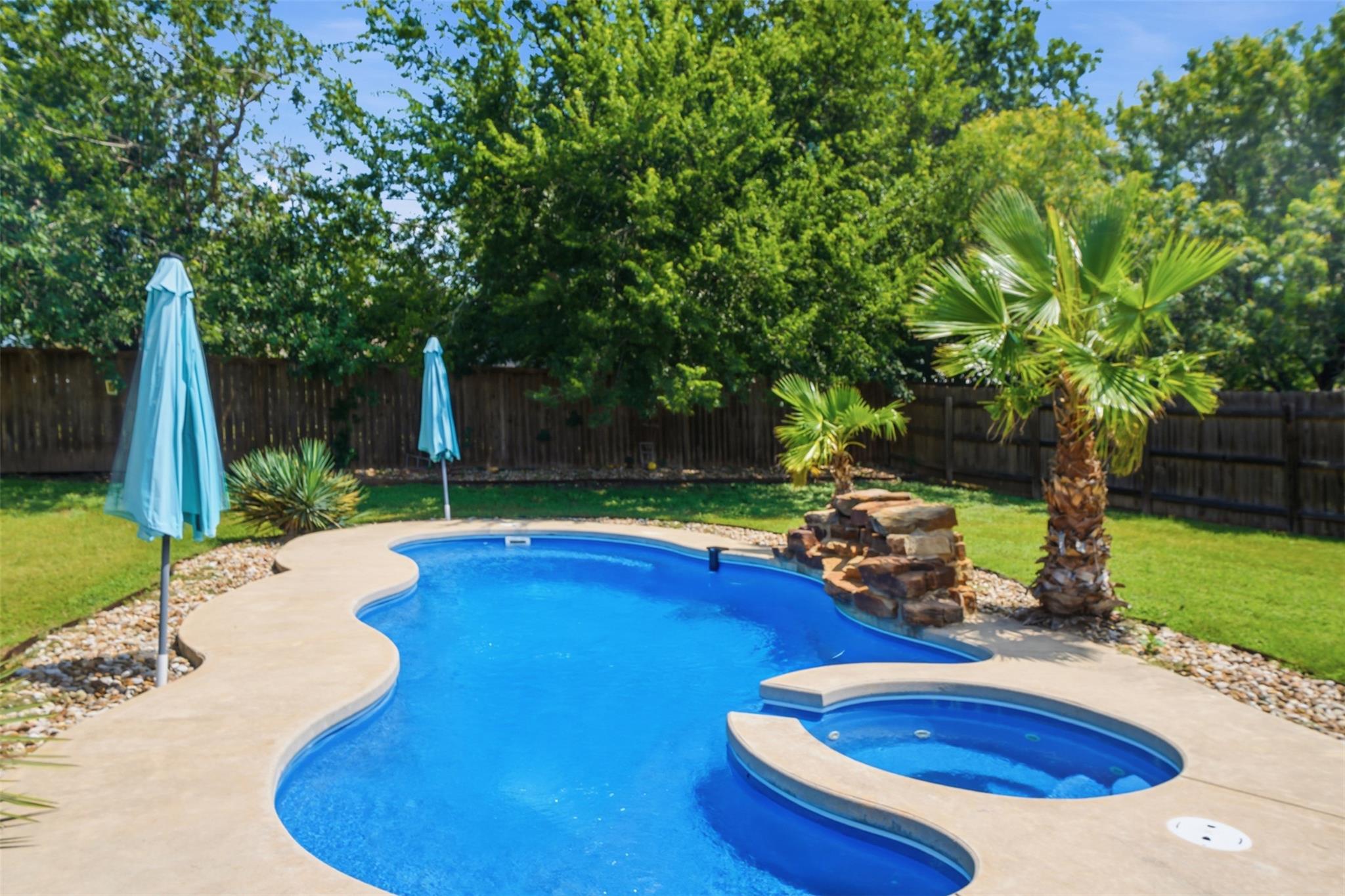 128 Clear Water Ps, Bastrop, TX 78602
