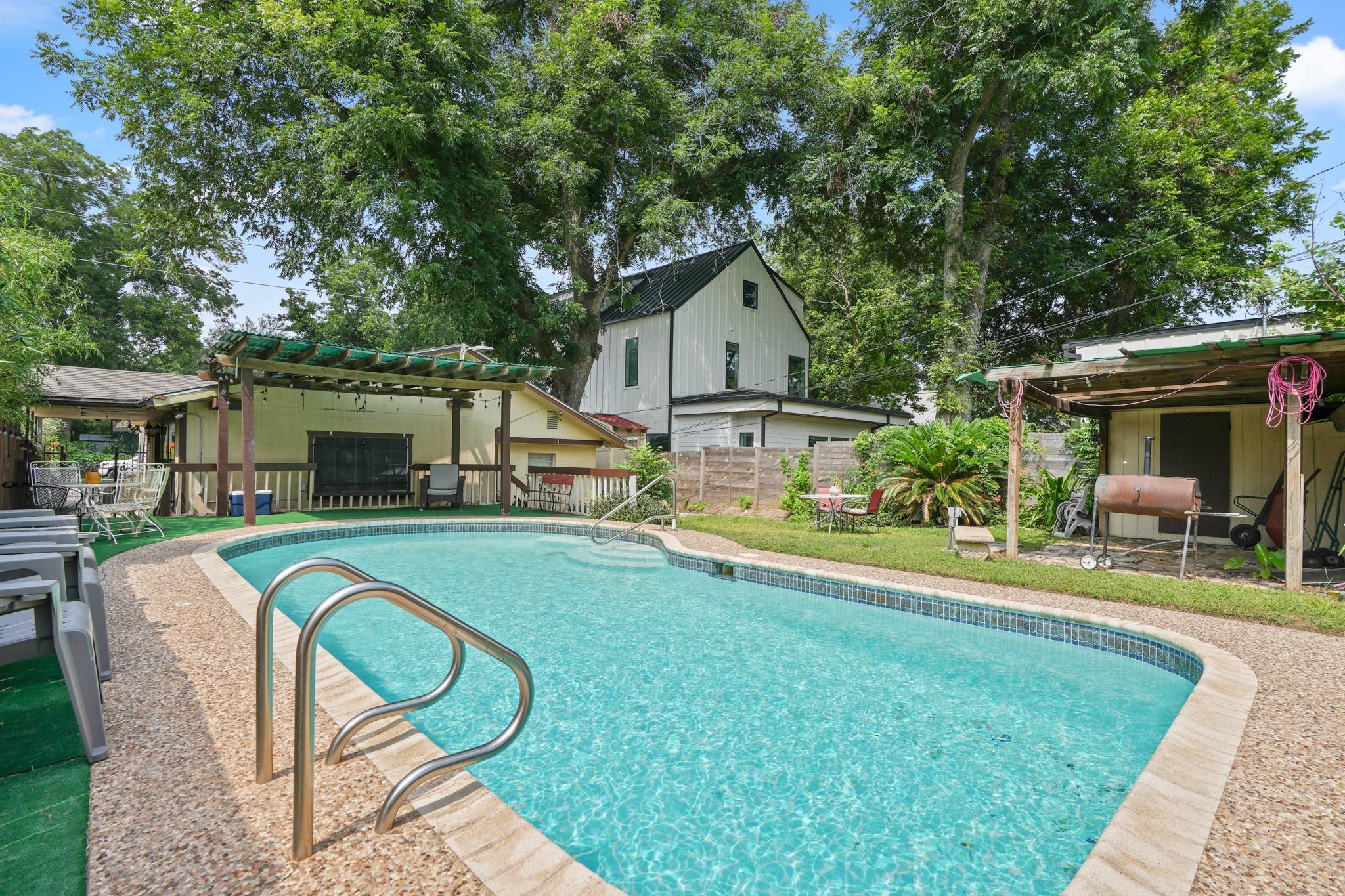 1908 Holly ST, Austin, TX 78702