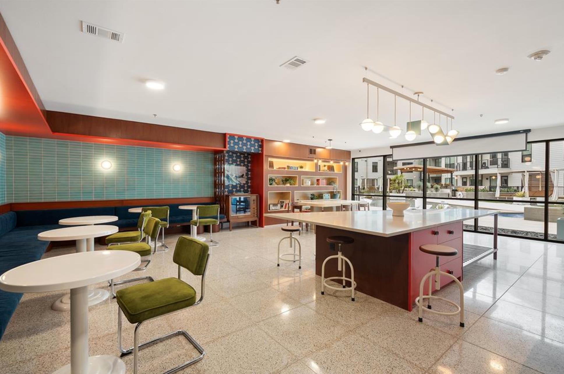 1701 Simond Ave #208, Austin, TX 78723