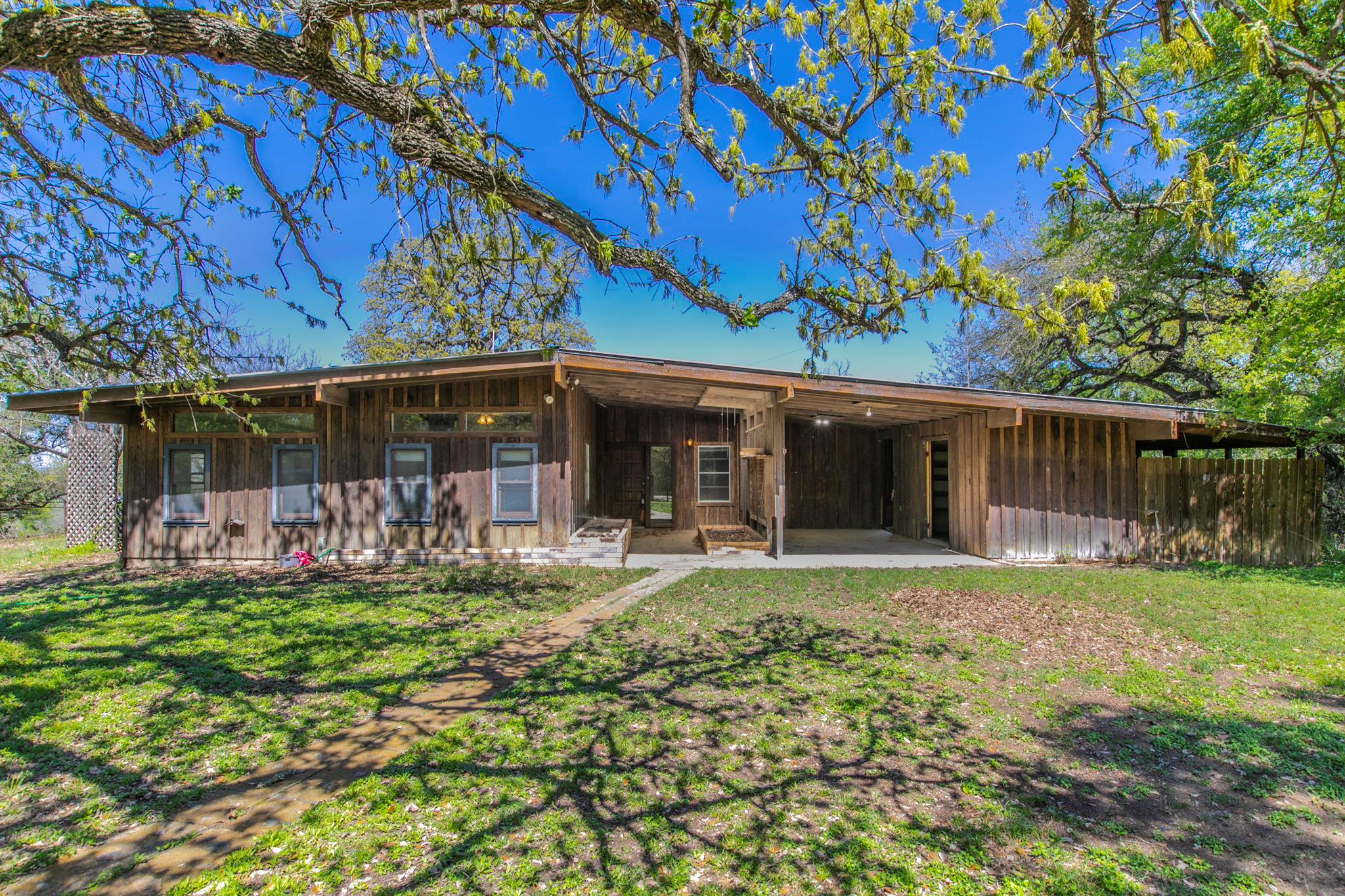 1500 County Road 405, Buckholts, TX 76518