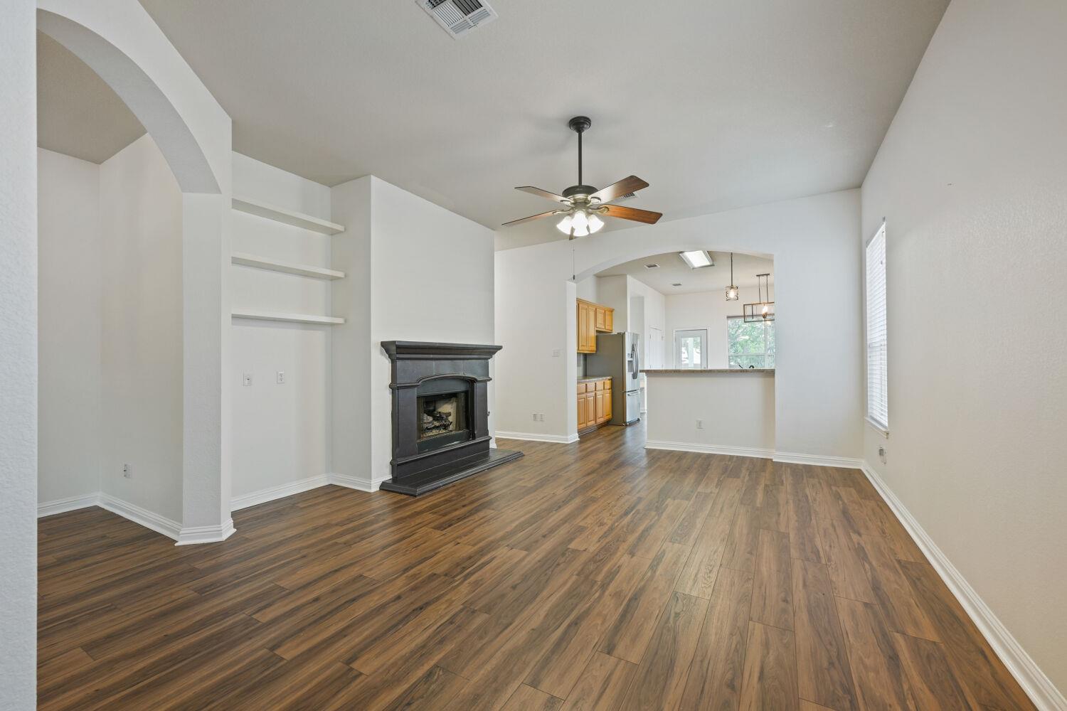 10013 Isle Royale Way, Austin, TX 78747