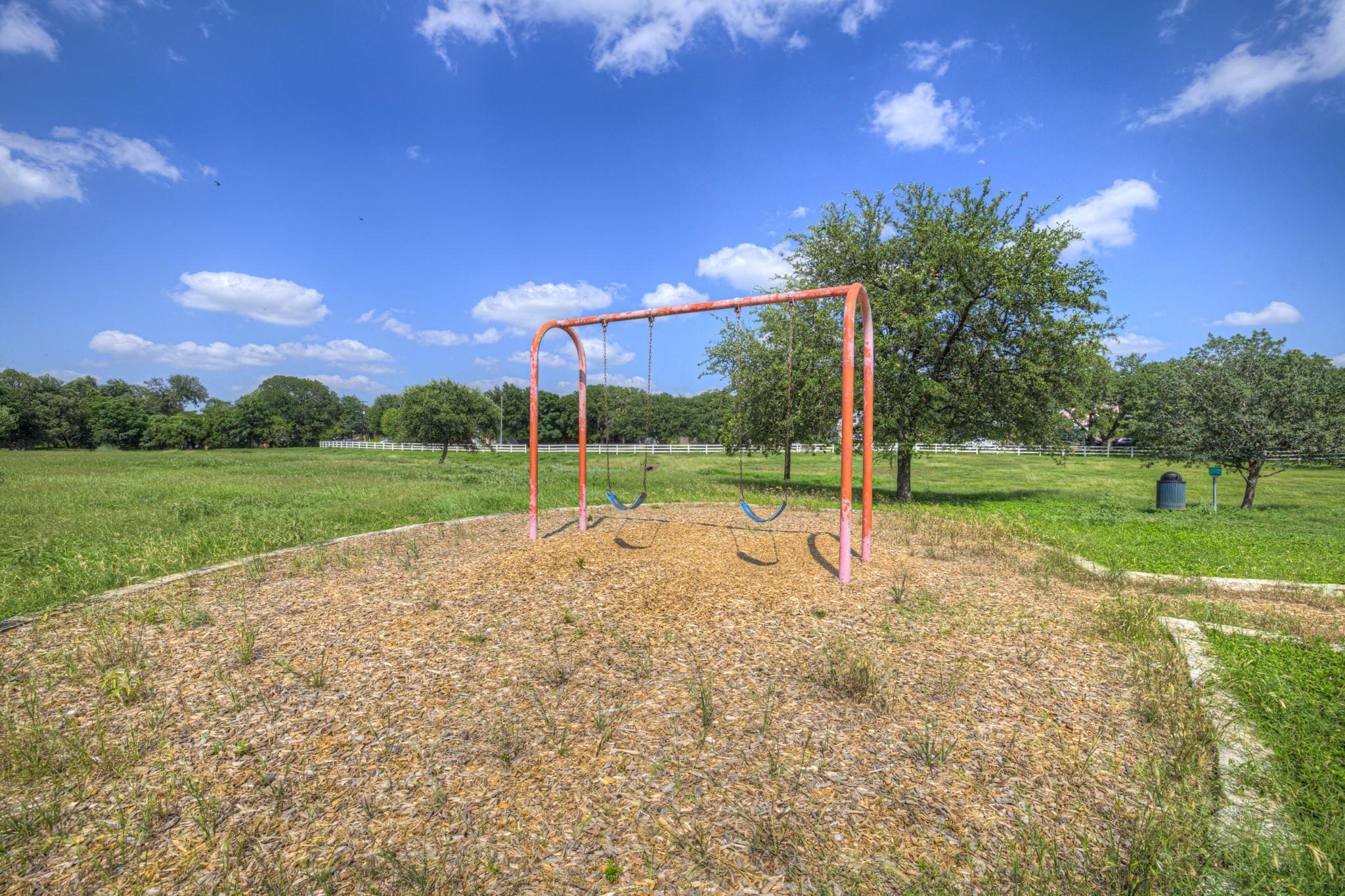 2047 Lisa LN, San Marcos, TX 78666