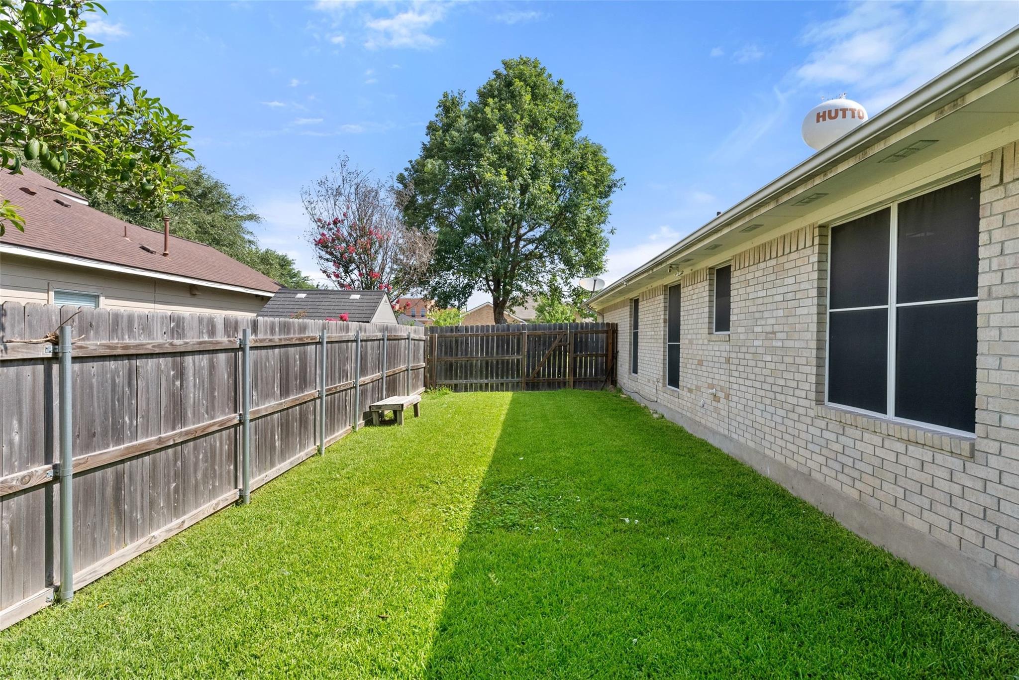 1105 Delia Chapa LN, Hutto, TX 78634