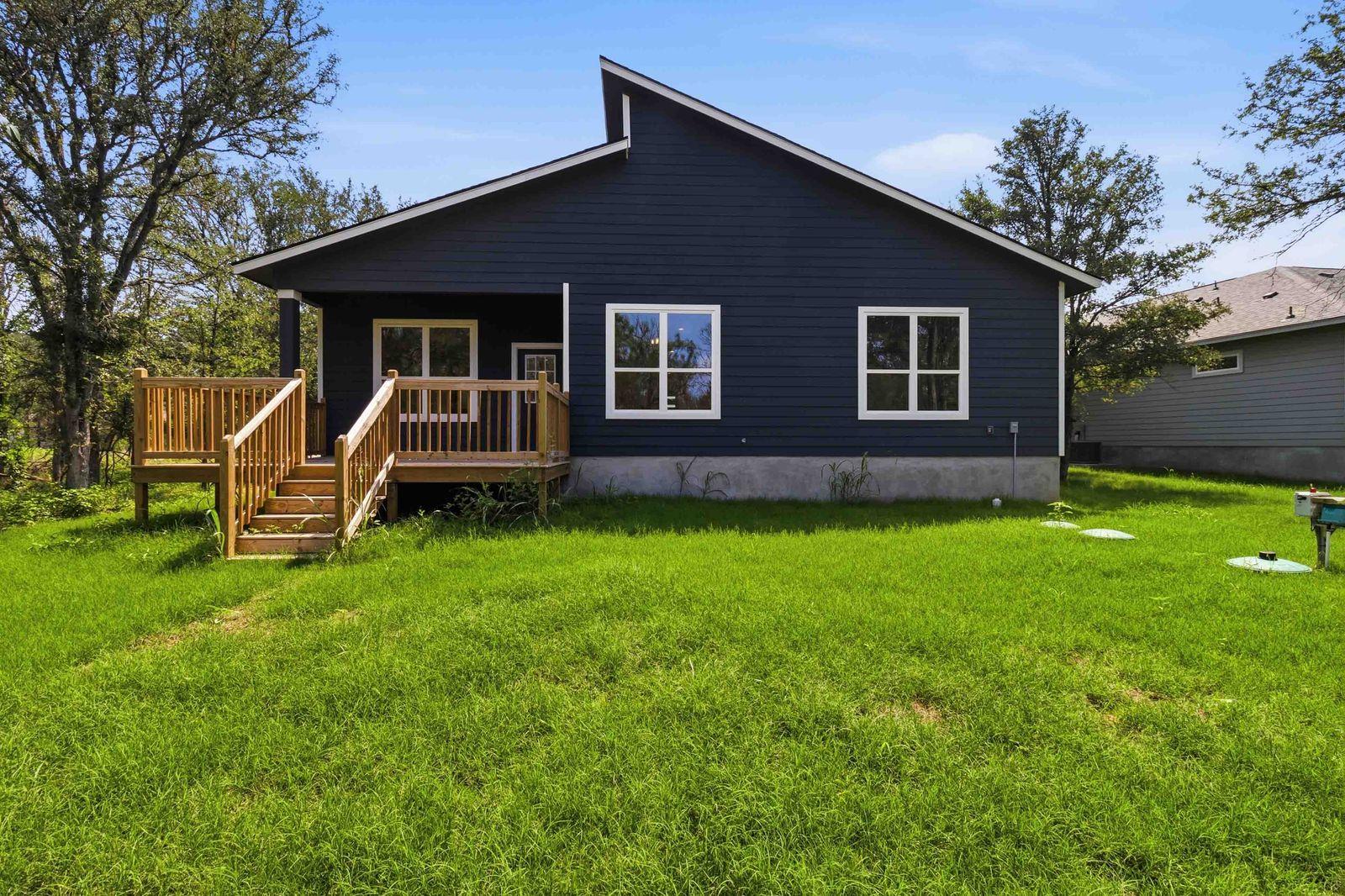 118 Puu Waa Waa LN, Bastrop, TX 78602