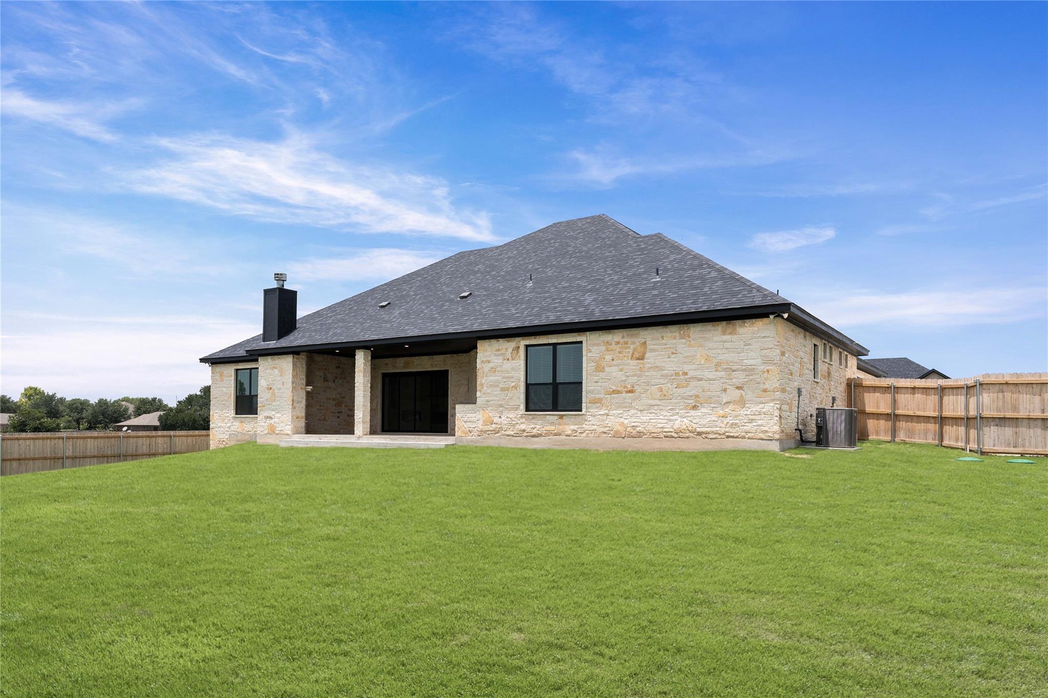 302 Rodeo RD, Salado, TX 76571