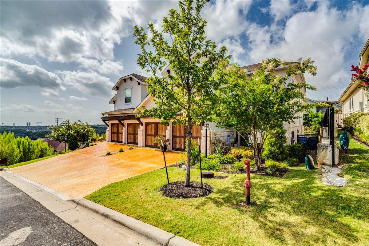 306 Olivia DR #125, Austin, TX 78738