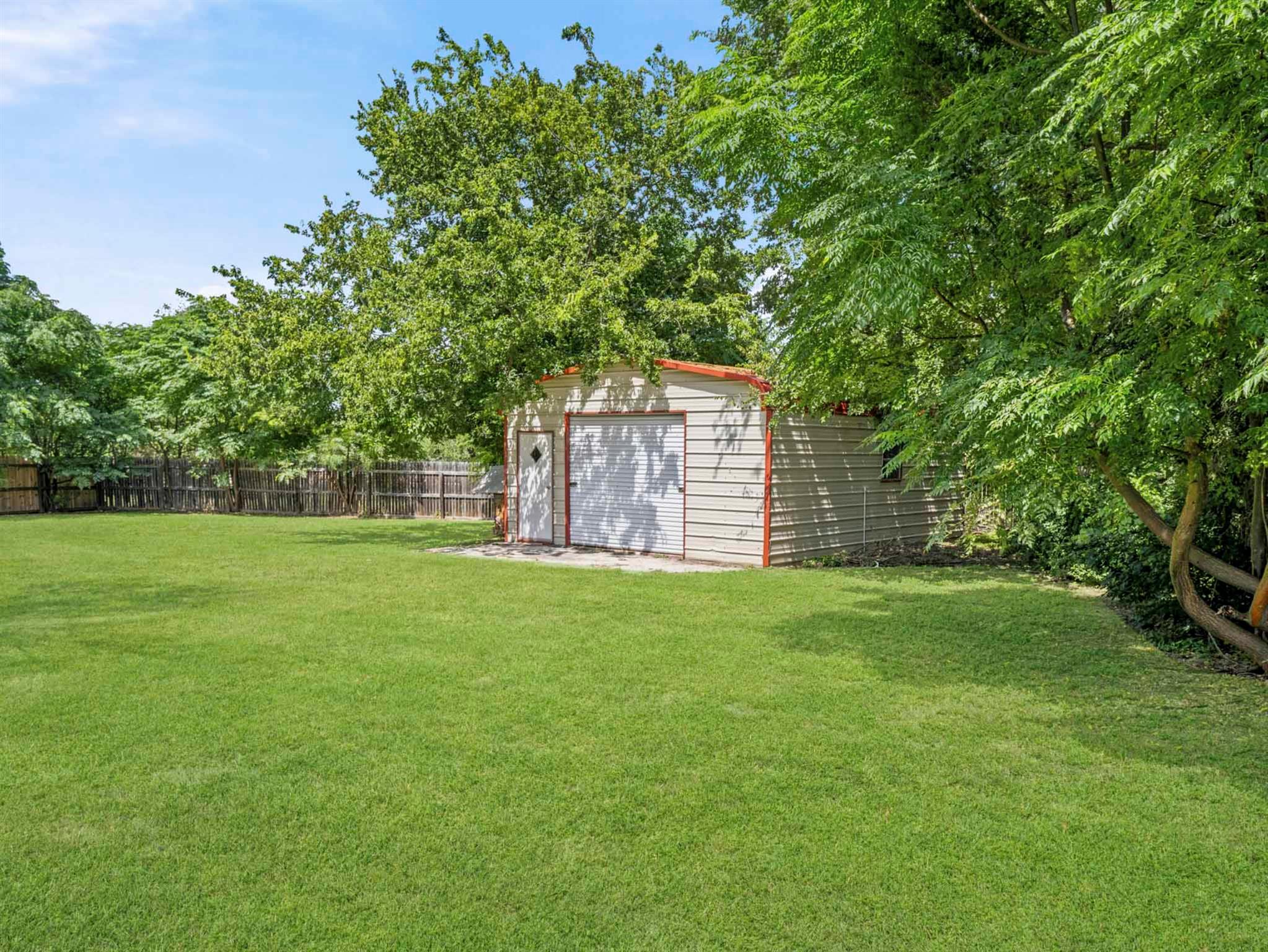 411 Carriage Oaks DR, Liberty Hill, TX 78642