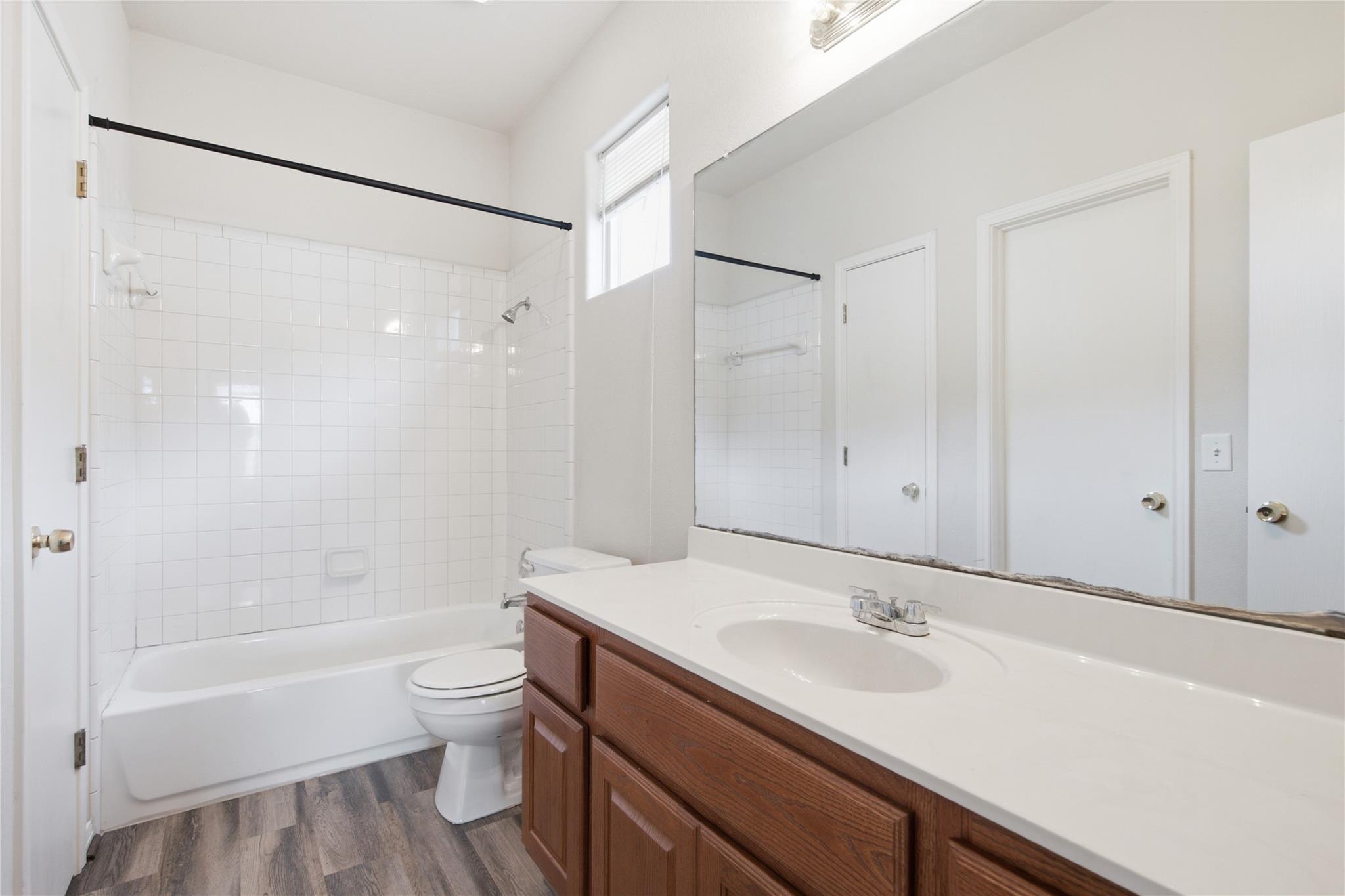 7502 Lazy Creek DR, Austin, TX 78724